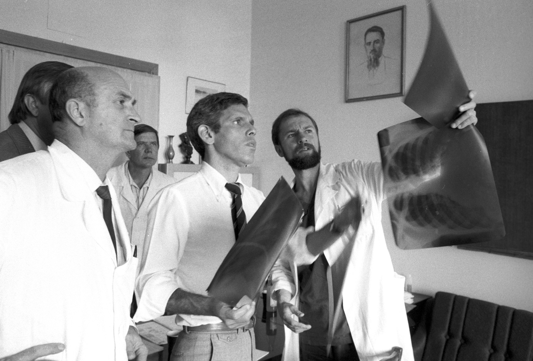 A. Baranov and R. Gale analyze X-ray image of patient with	radiation disease