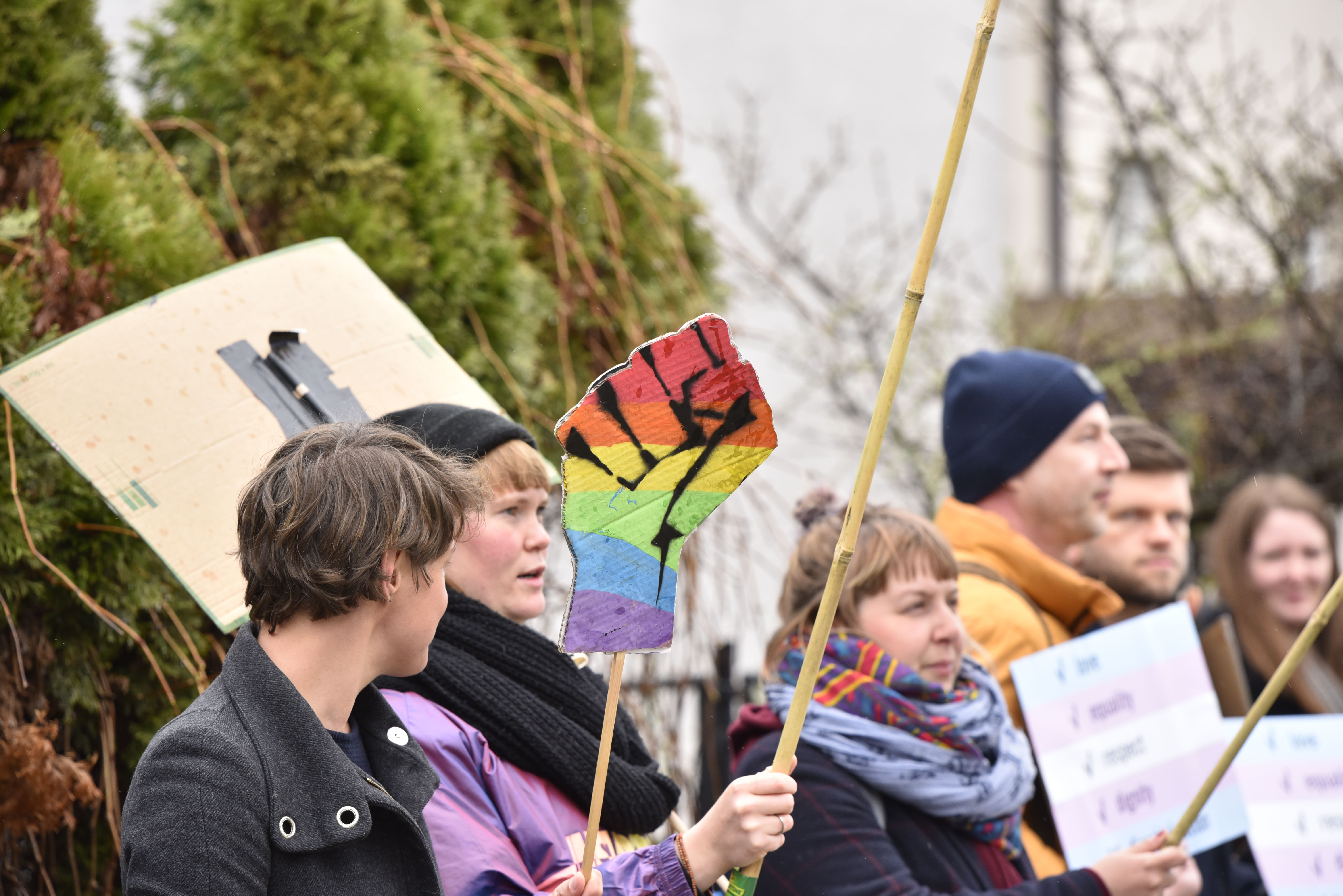 Protest madžarsko veleposlaništvo