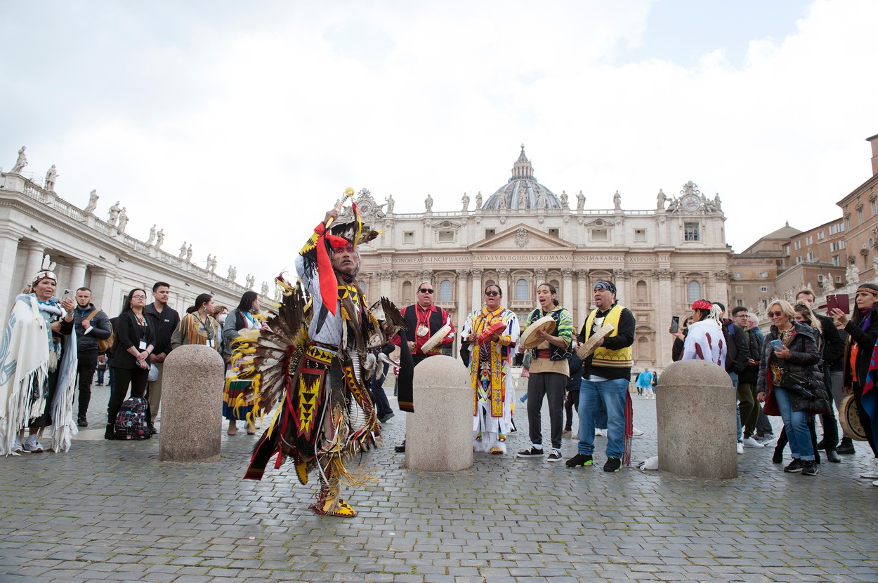 ITALY -   DELEGATION OF THE INDIGENOUS PEOPLES- 2022/04/01