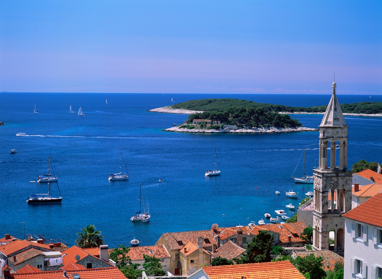 1649338962-Hvar.jpg