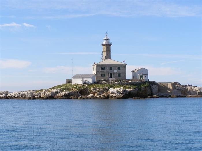 Svetilnik Sv. Ivan na pučini