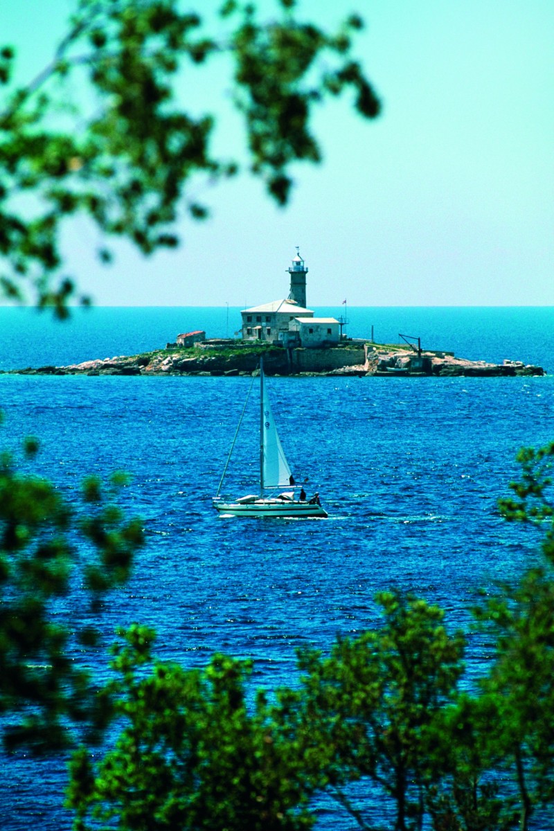 Svetilnik Sv. Ivan na pučini