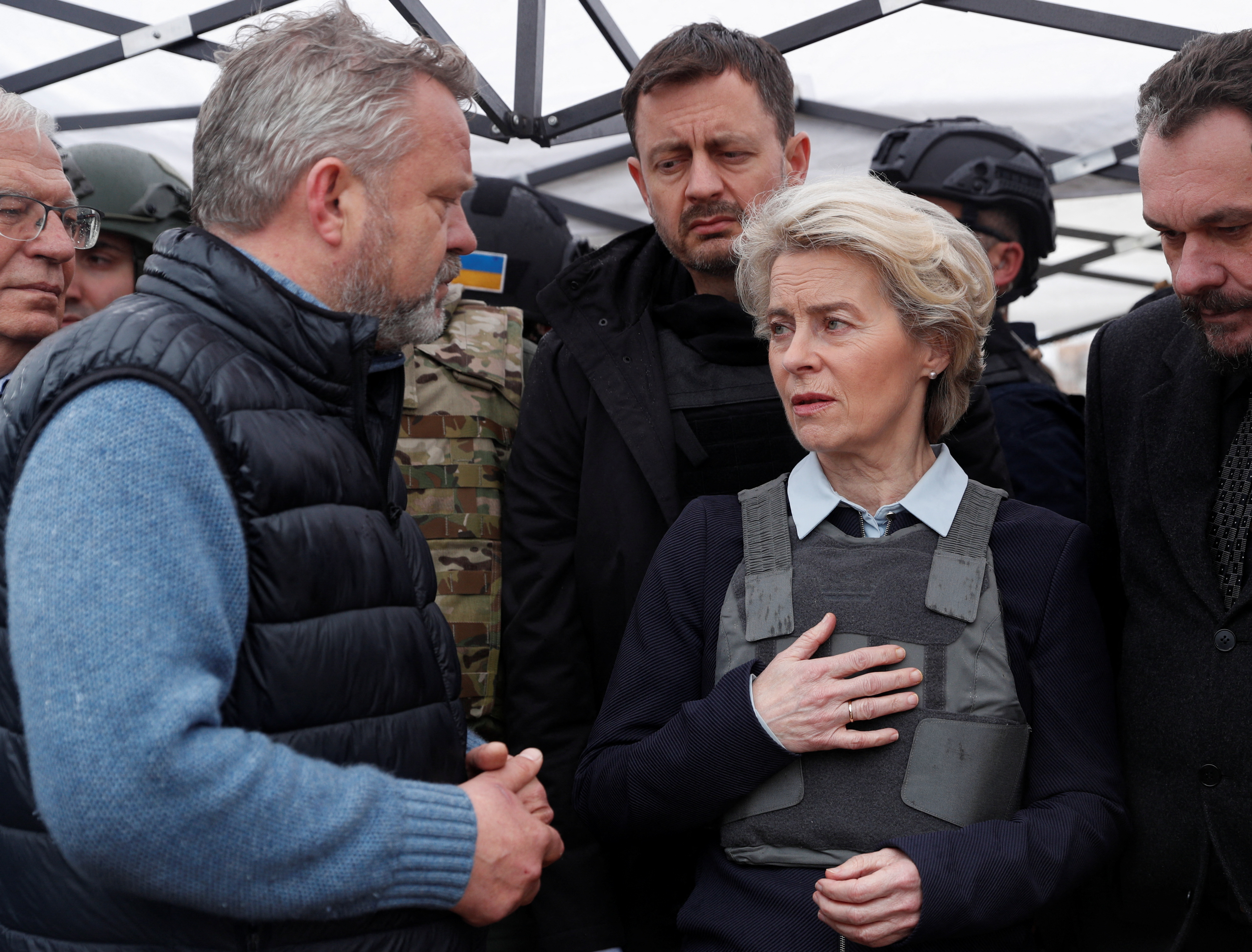 ursula von der leyen, buča