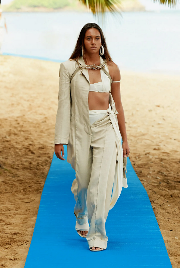 1649684527-Jacquemus.png