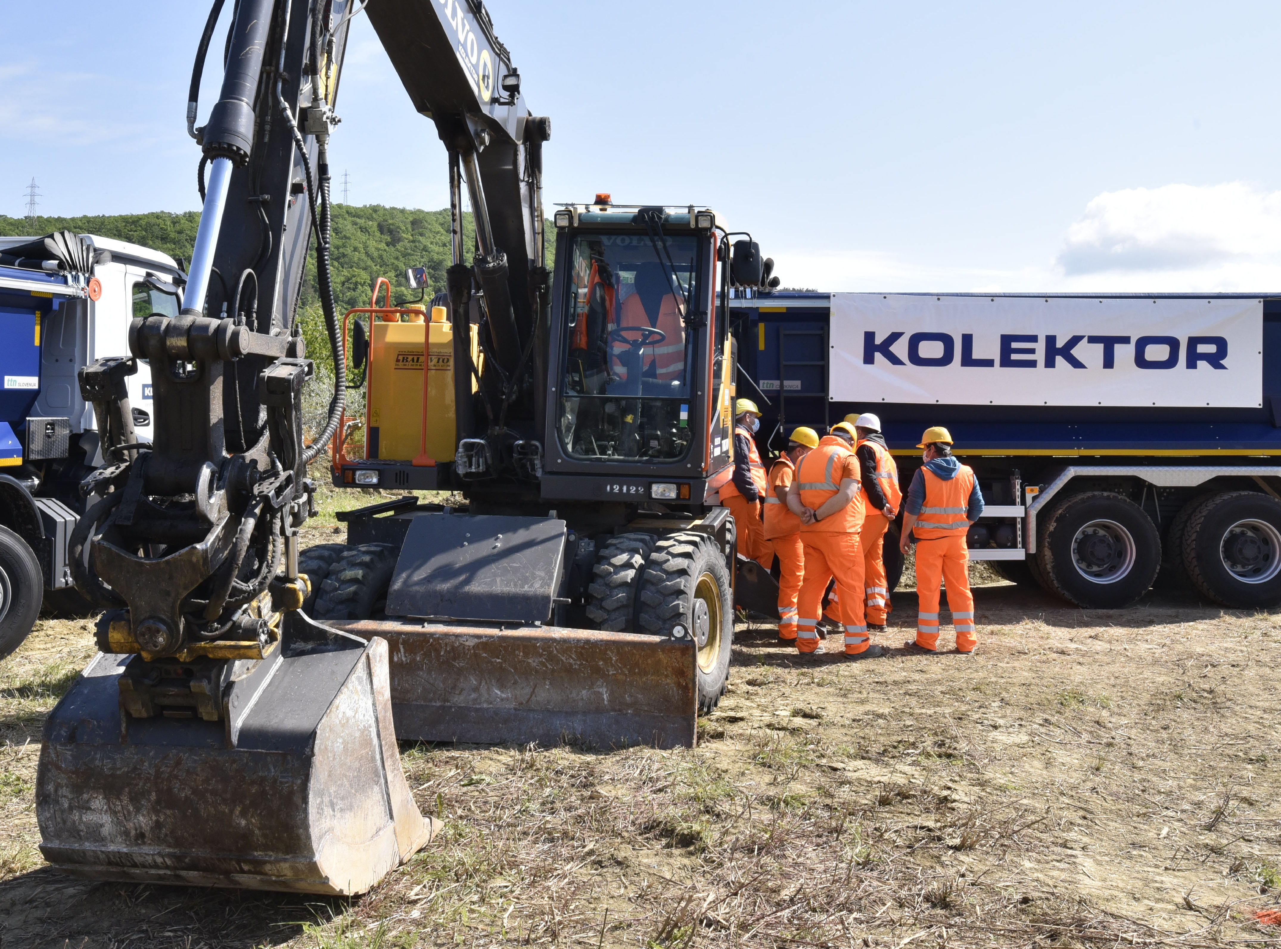 2TDK, drugi tir, kolektor