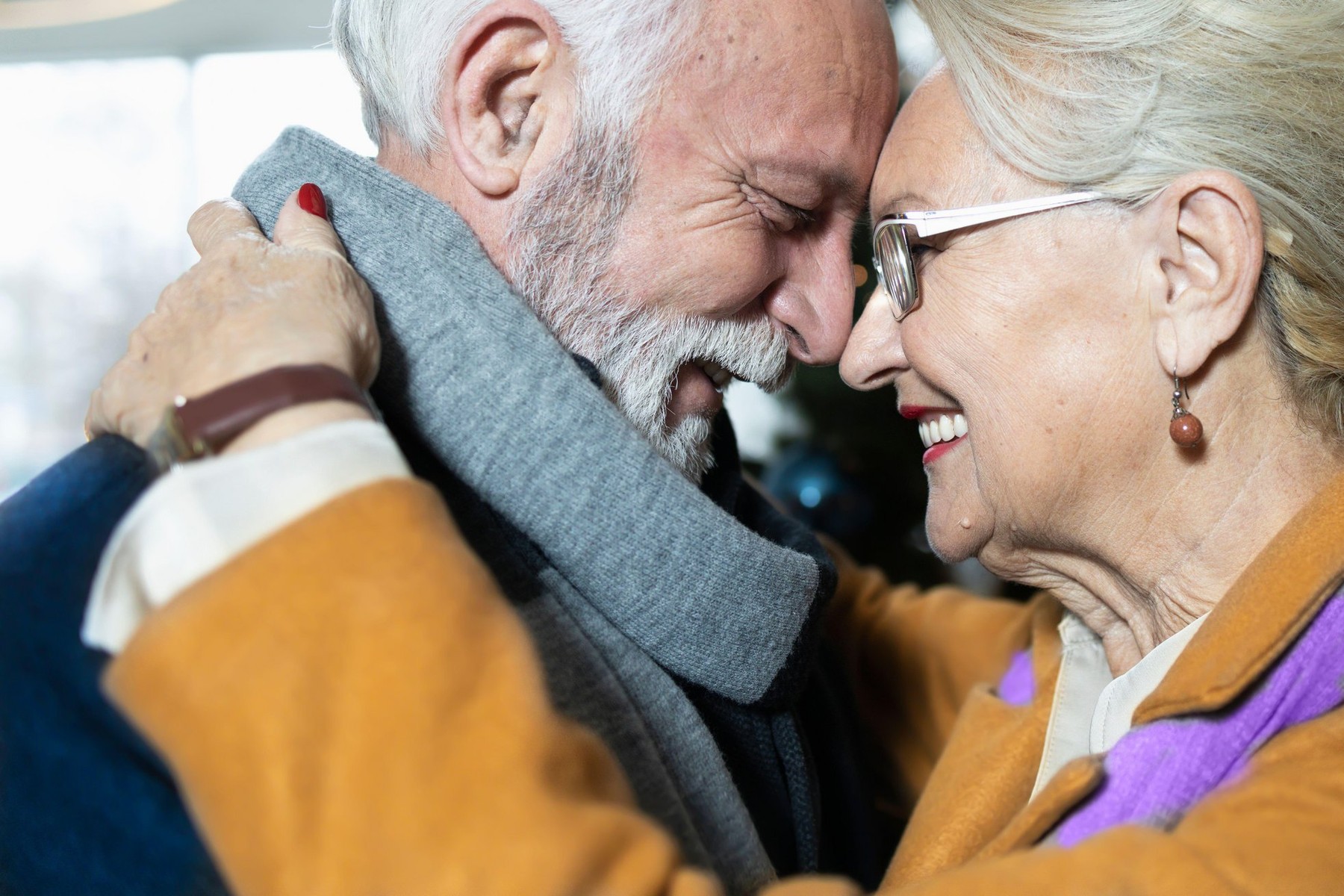 starejši par, starejši, upokojenci