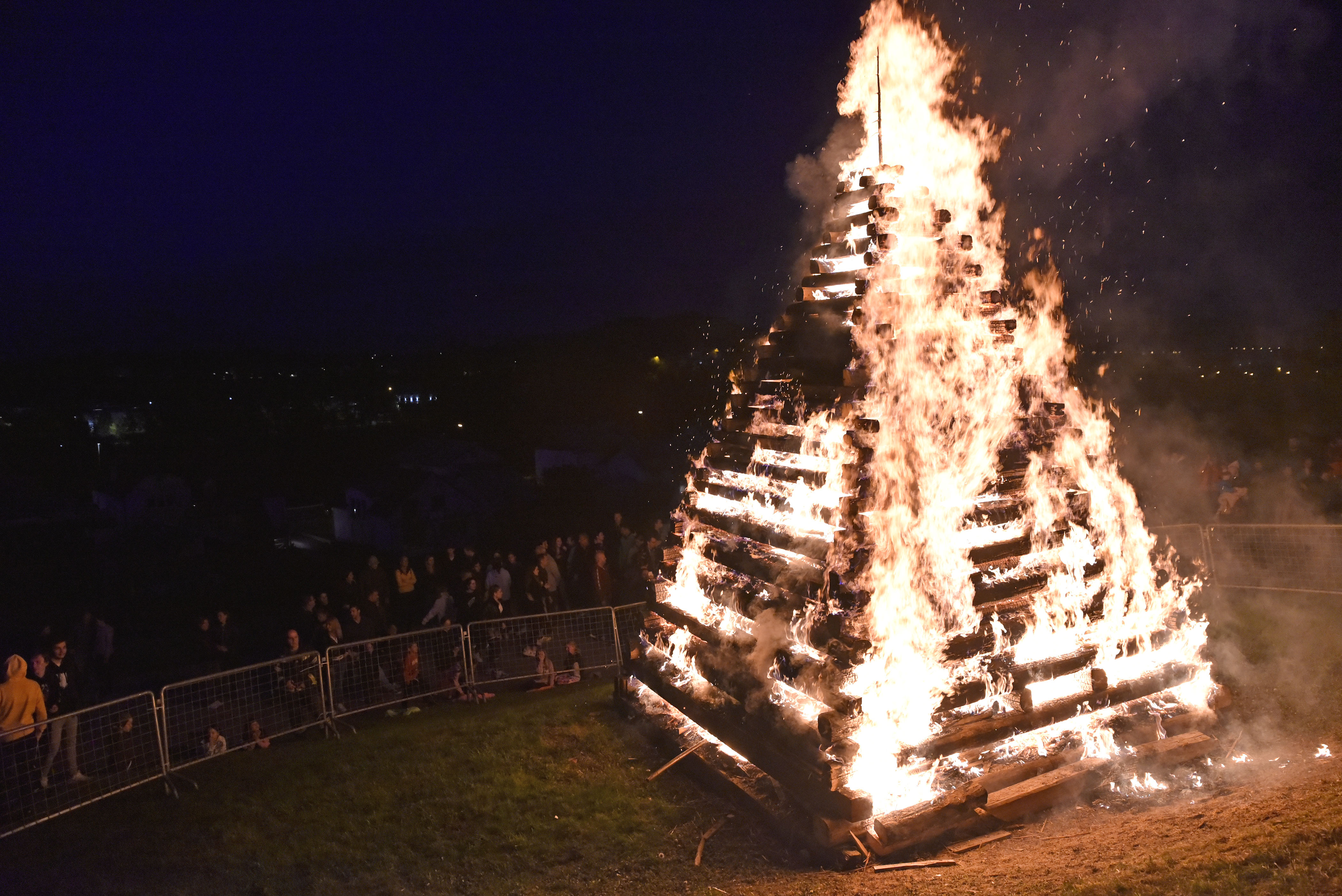 kresovanje, prvi maj