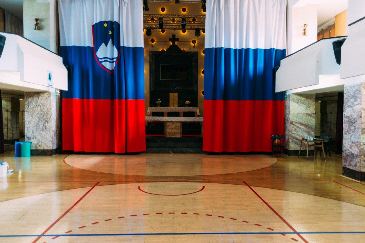 Slovensko mladinsko gledališče