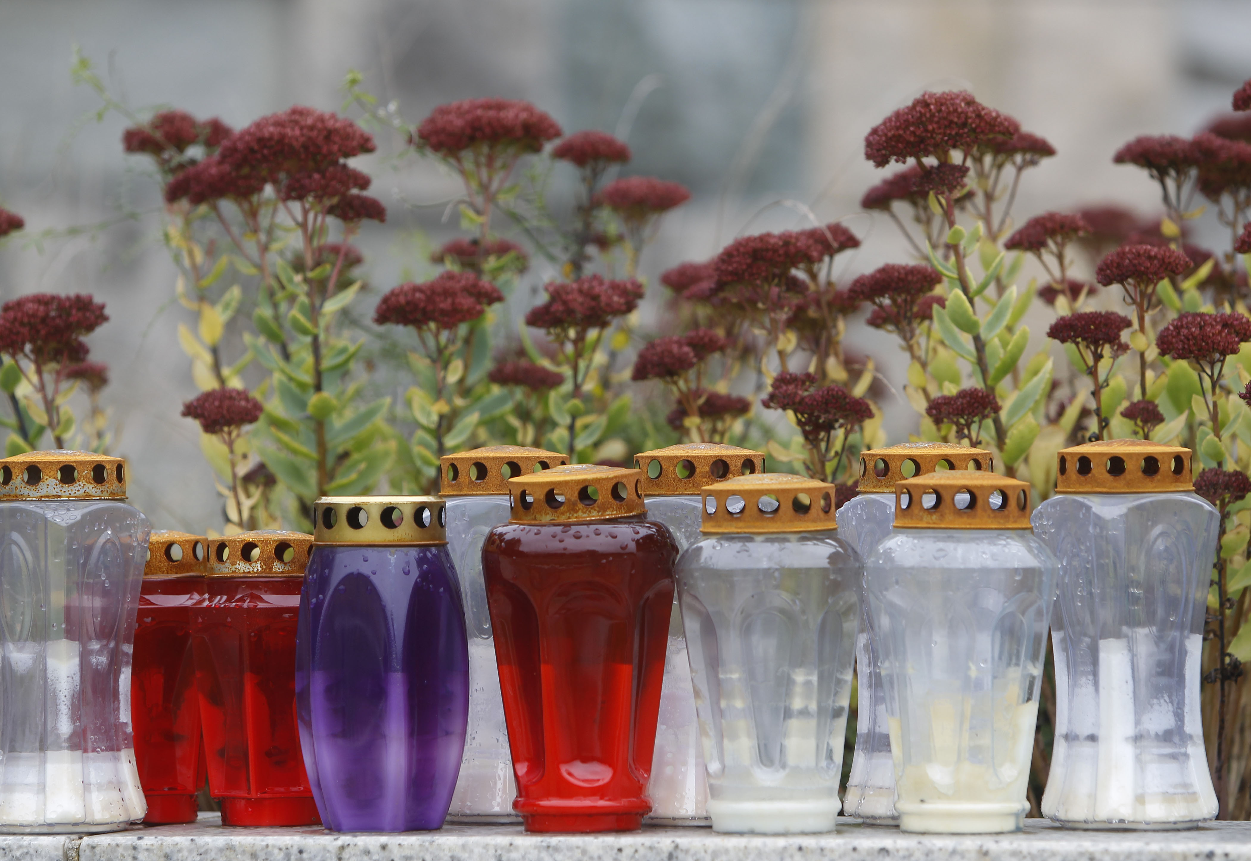 PARK SPOMINA TEHARJE POVOJNI POBOJI GROBNICA ZGODOVINA SPOMENIK