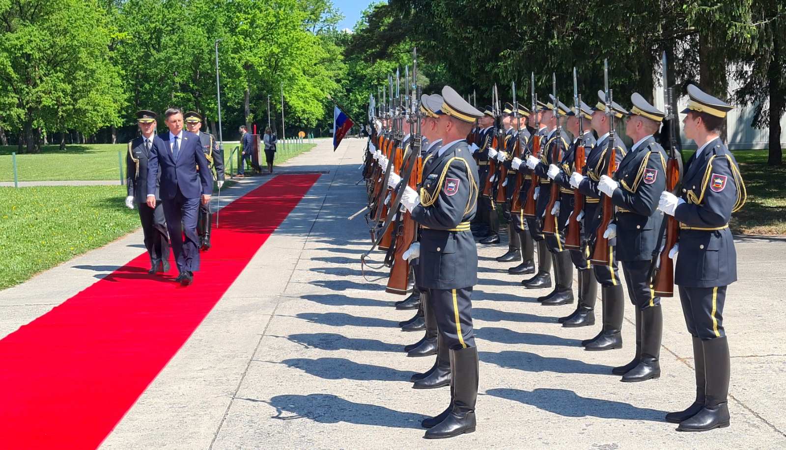 Borut Pahor na proslavi ob dnevu slovenske vojske.