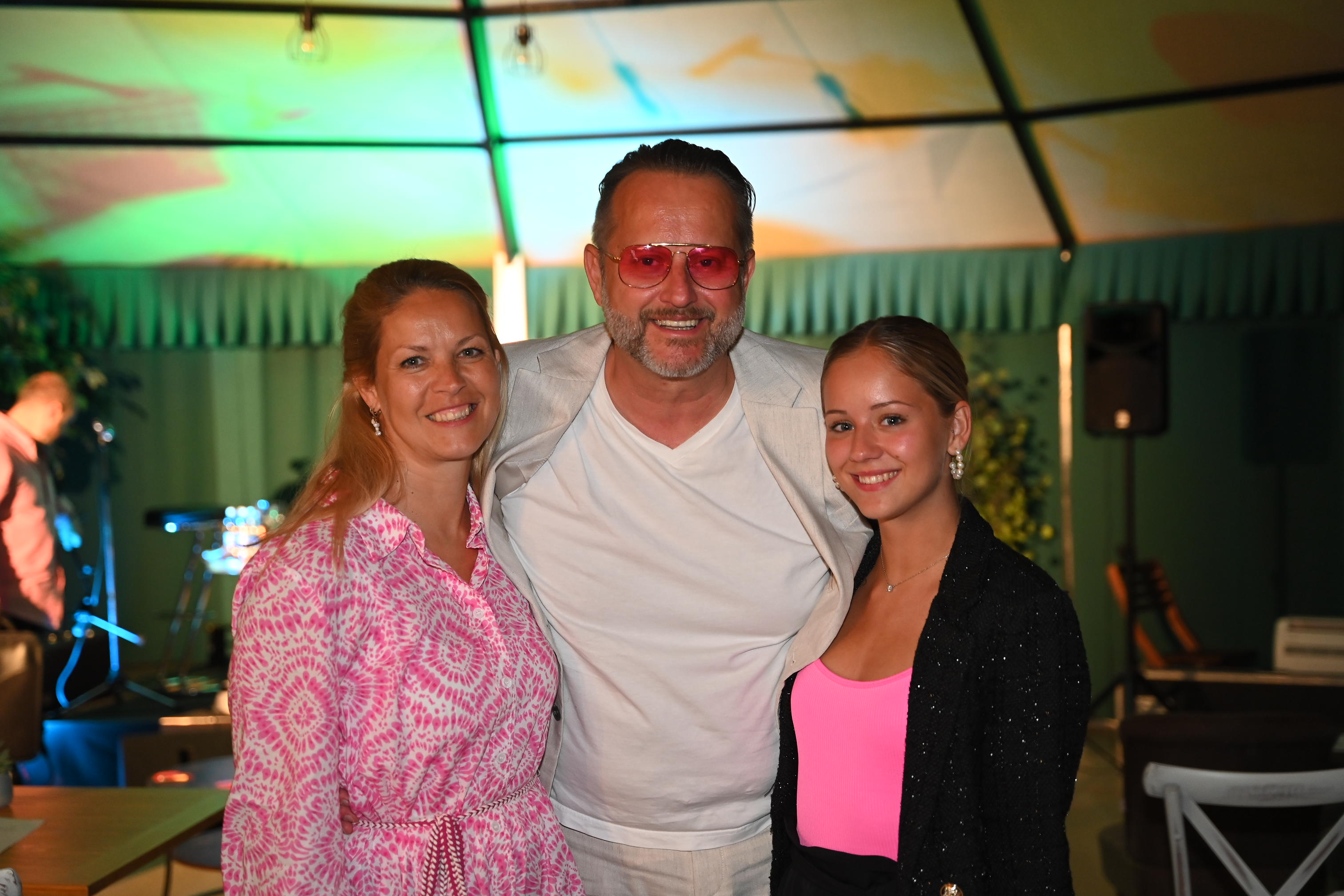 Miki Vlahovič z ženo Petro in hčerko Tio_