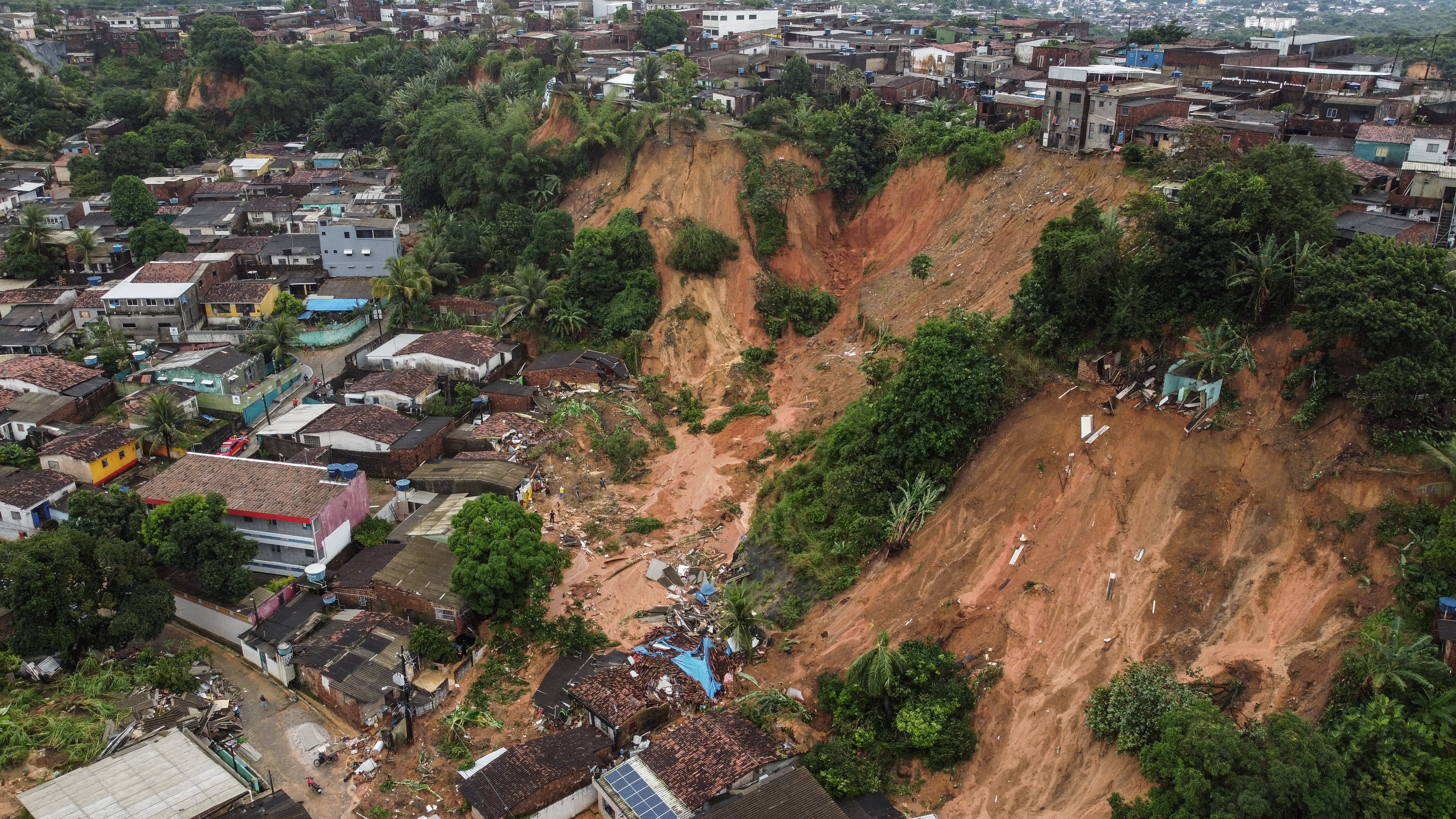 Landslides provoked by rains in Recife