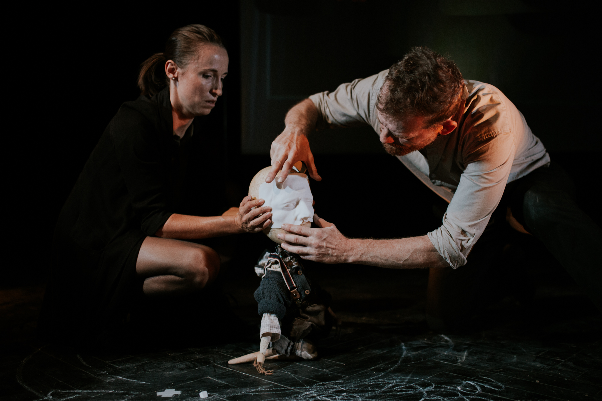 Svetlonos, predstava