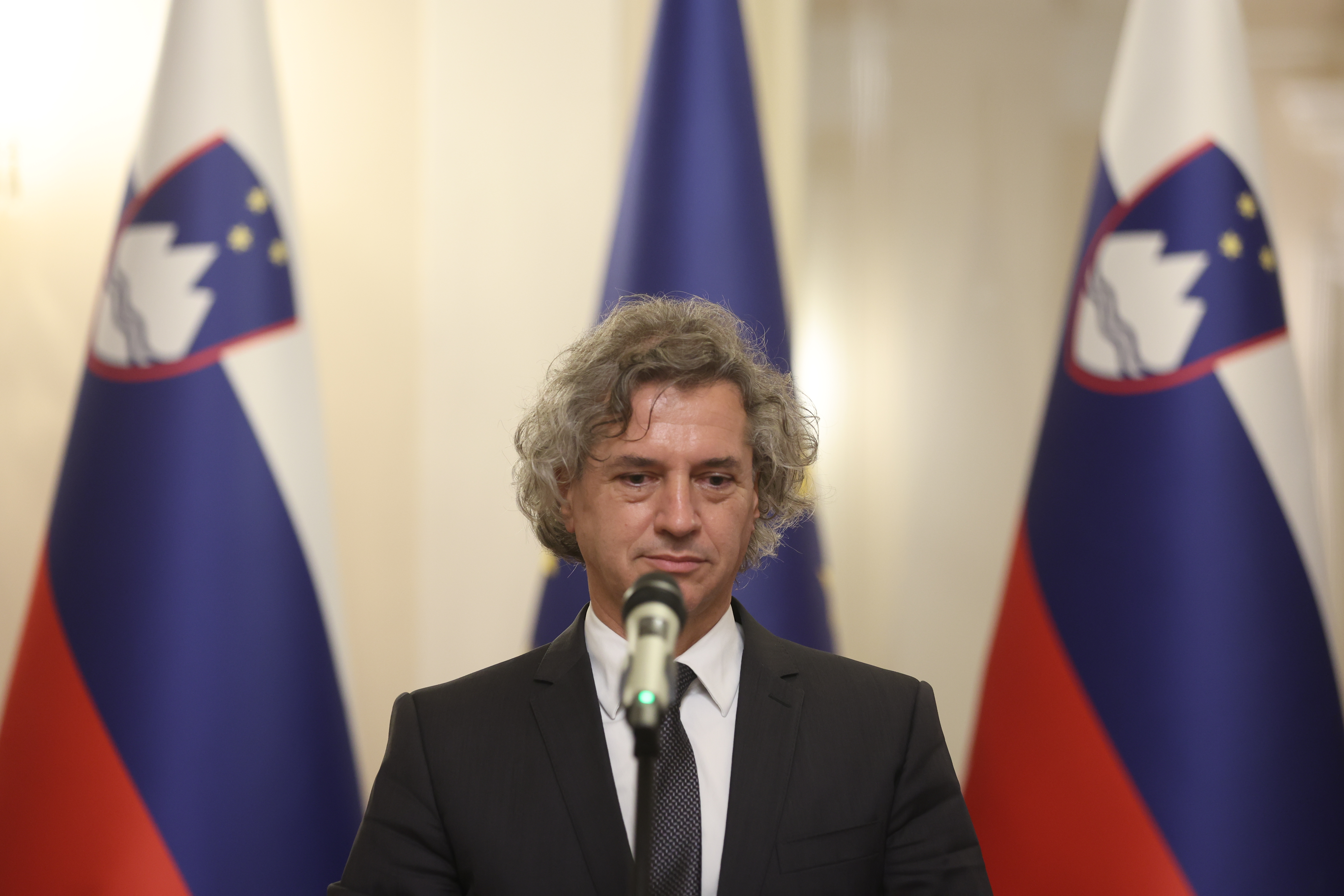 Nova vlada, robert golob