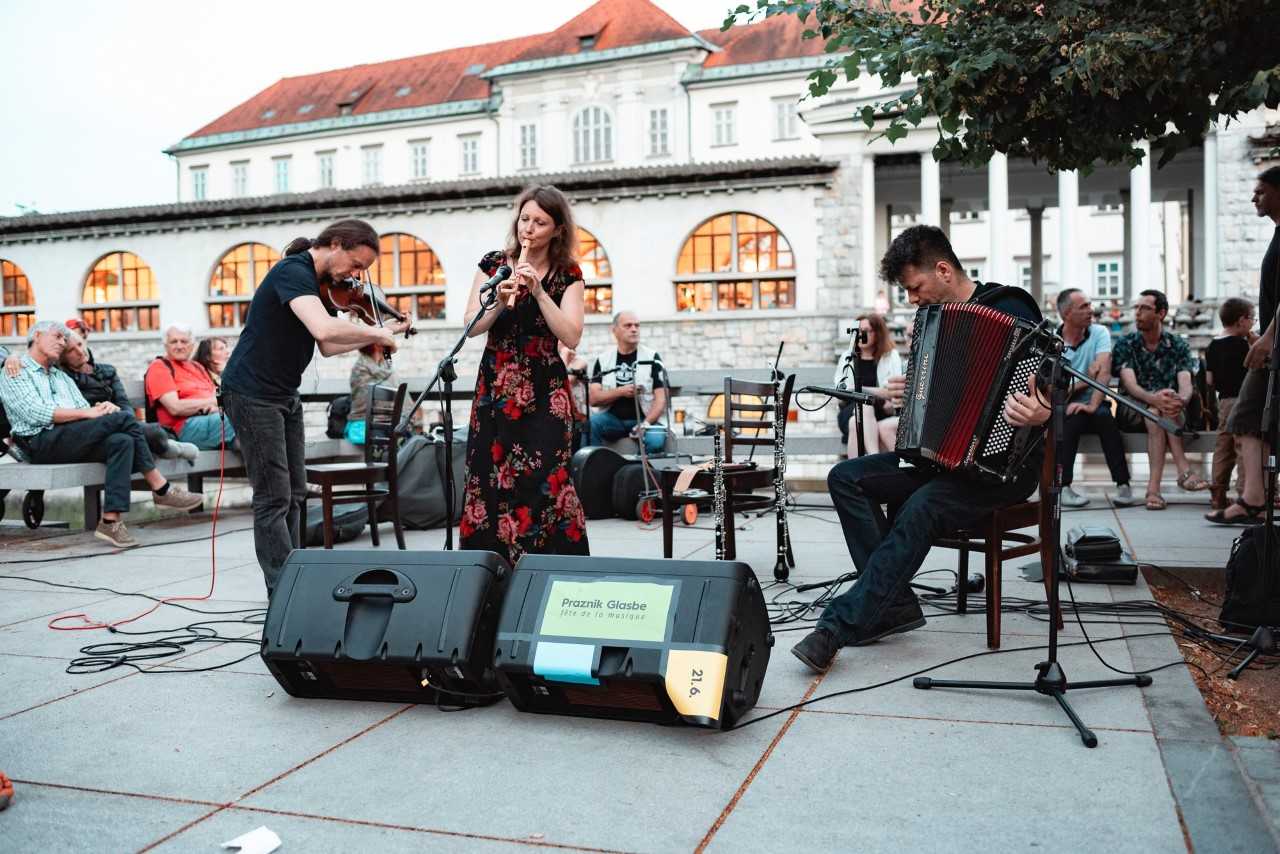 1654600900-Praznik-glasbe-2.jpg