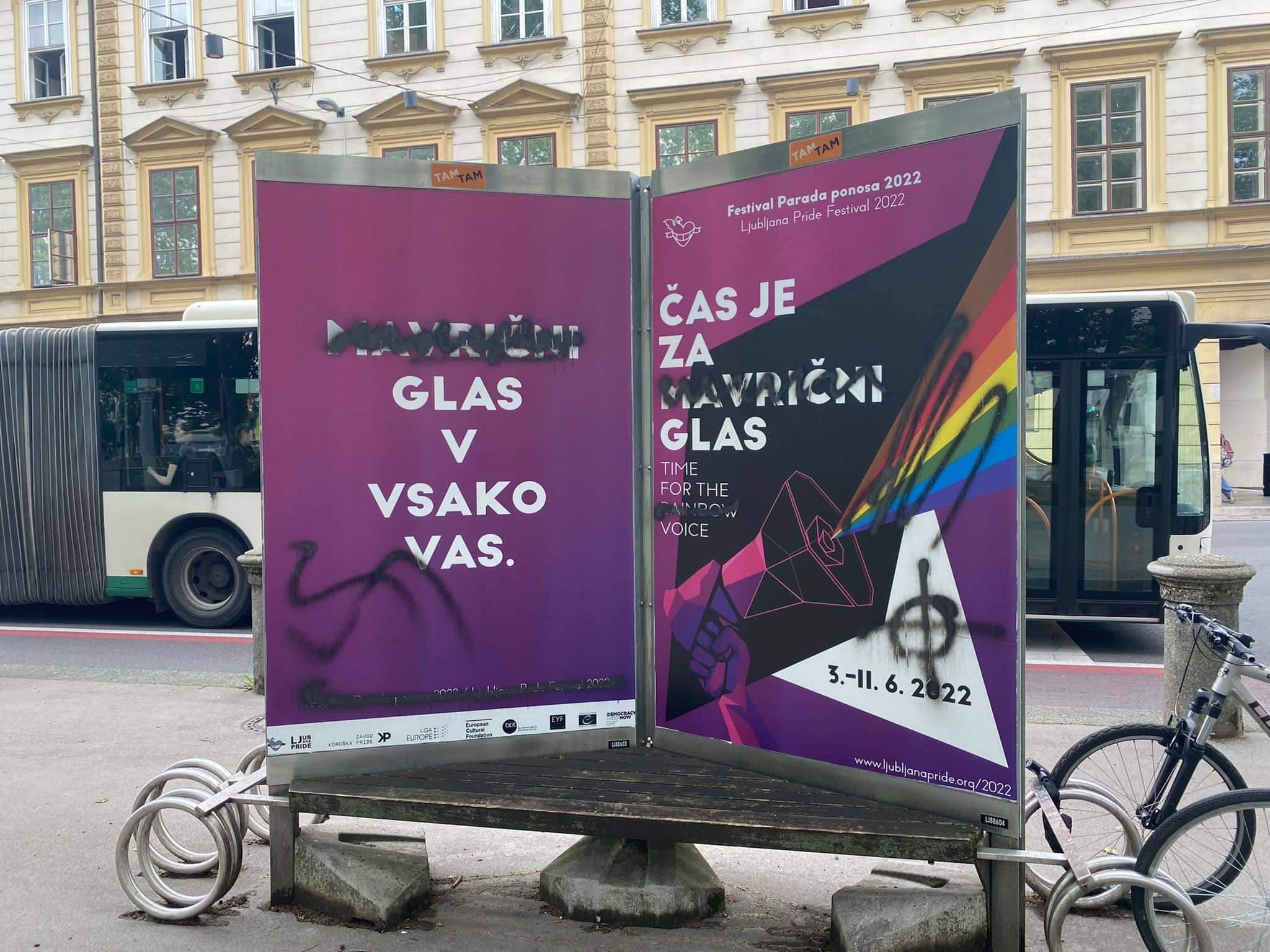 vandalizem, plakati, lgbt, nestrpnost