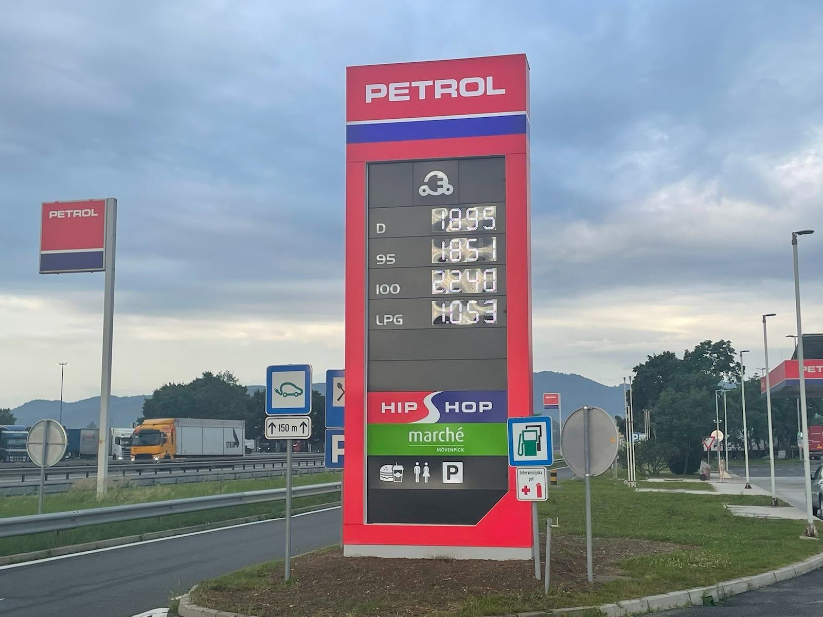 signal-2022-06-24-064223_002