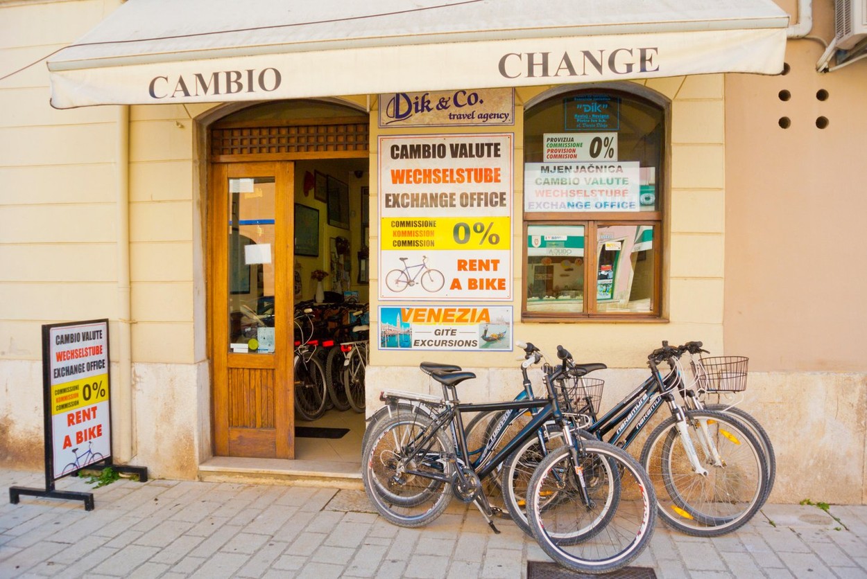 Money exchange, bicycle rental, travel agency, old town, Rovinj, Istria, Croatia
