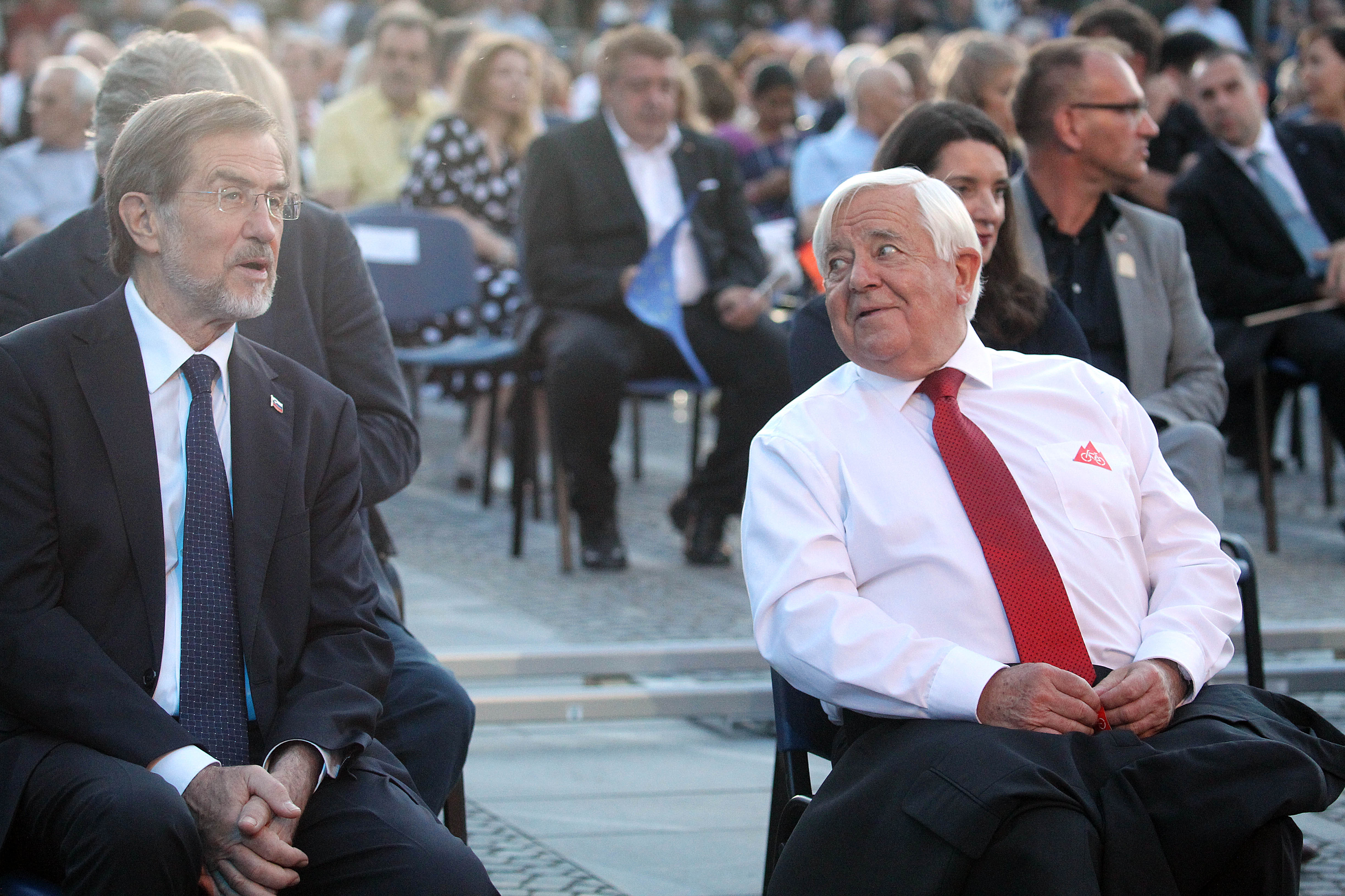 Milan Kučan, Lojze Peterle