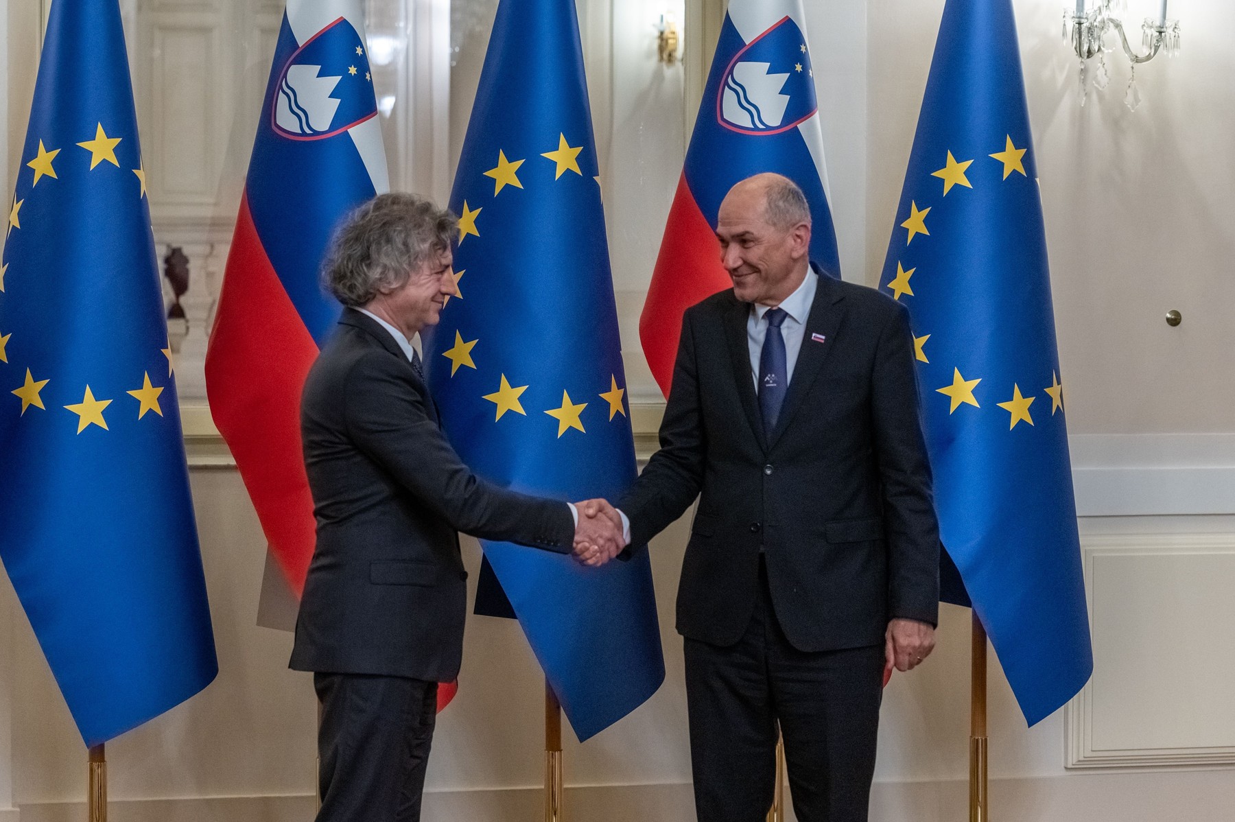 Robert Golob, Janez Janša