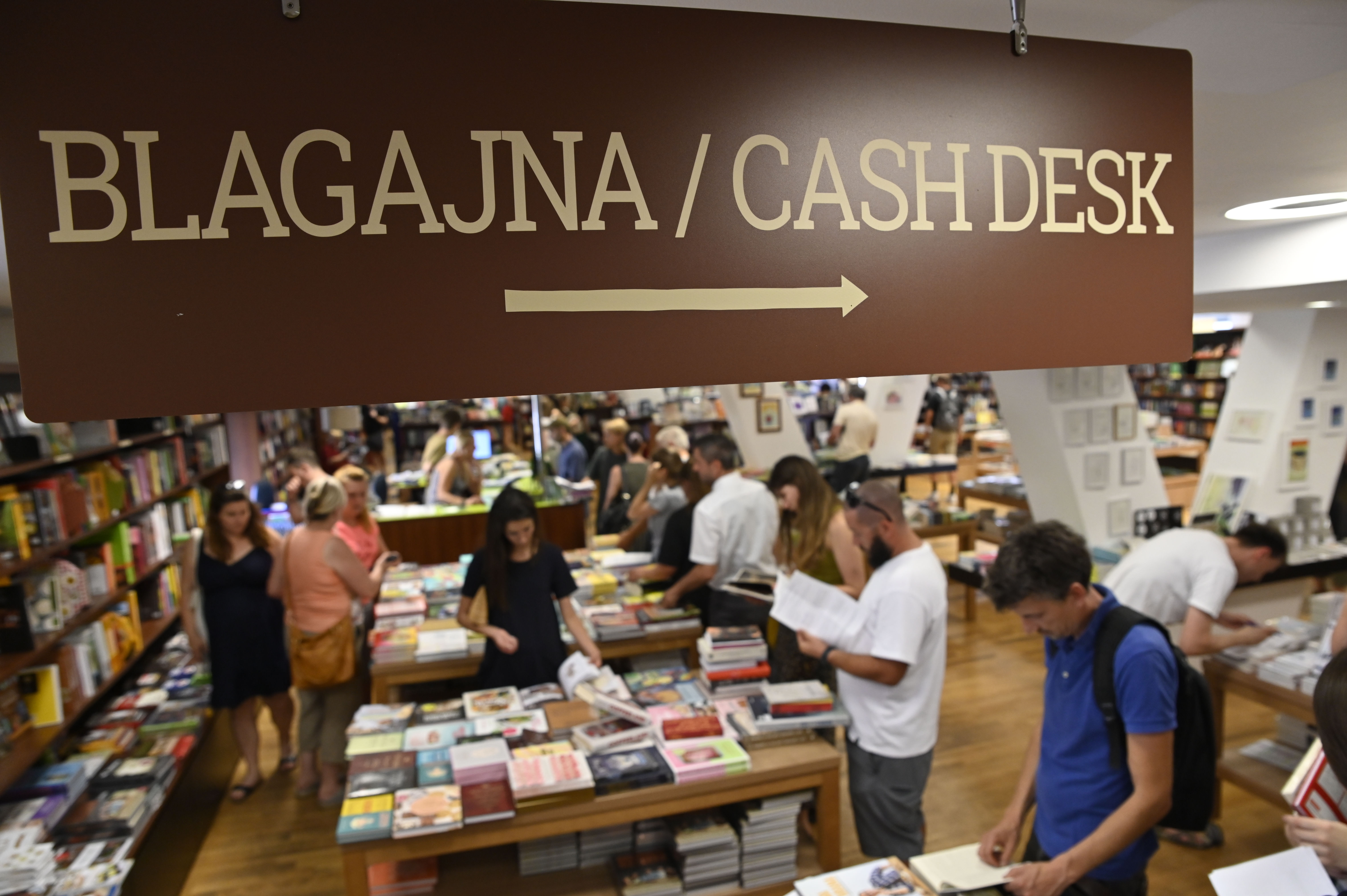 mladinska knjiga, bon21, knjigarna