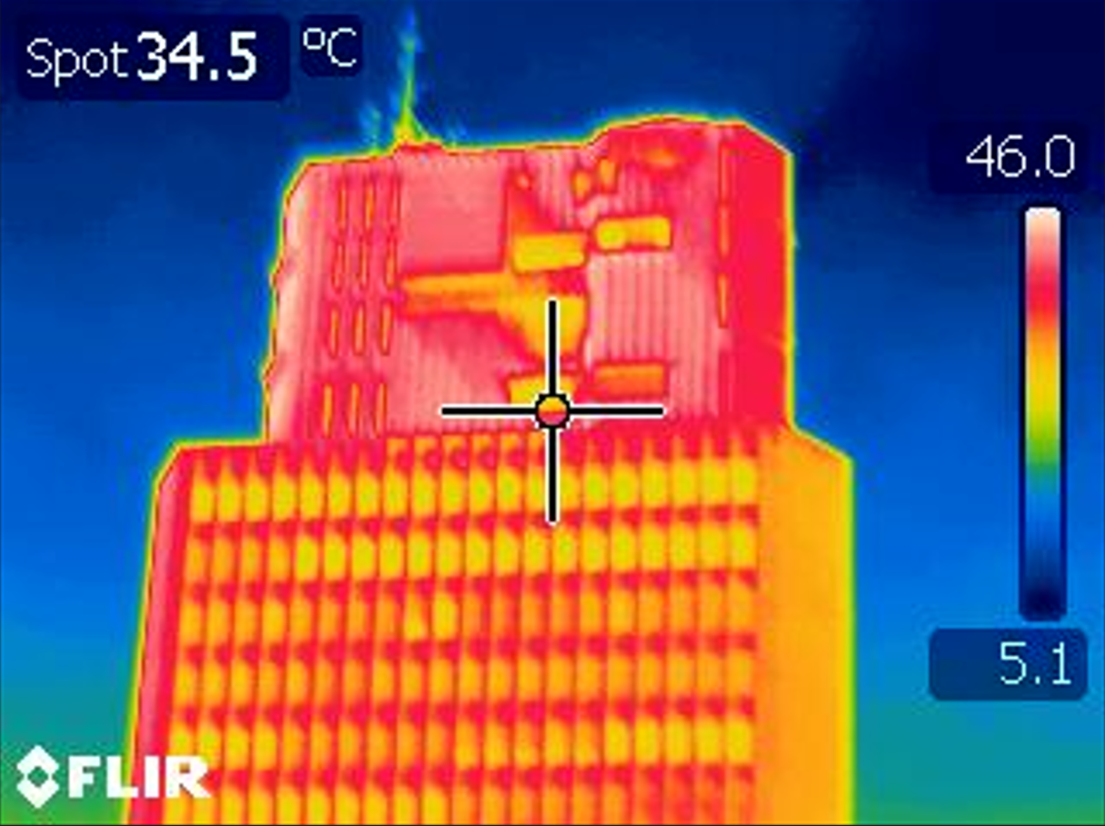 Stolpnica TR 3 na Trgu Republike (Staš Zgonik/N1)