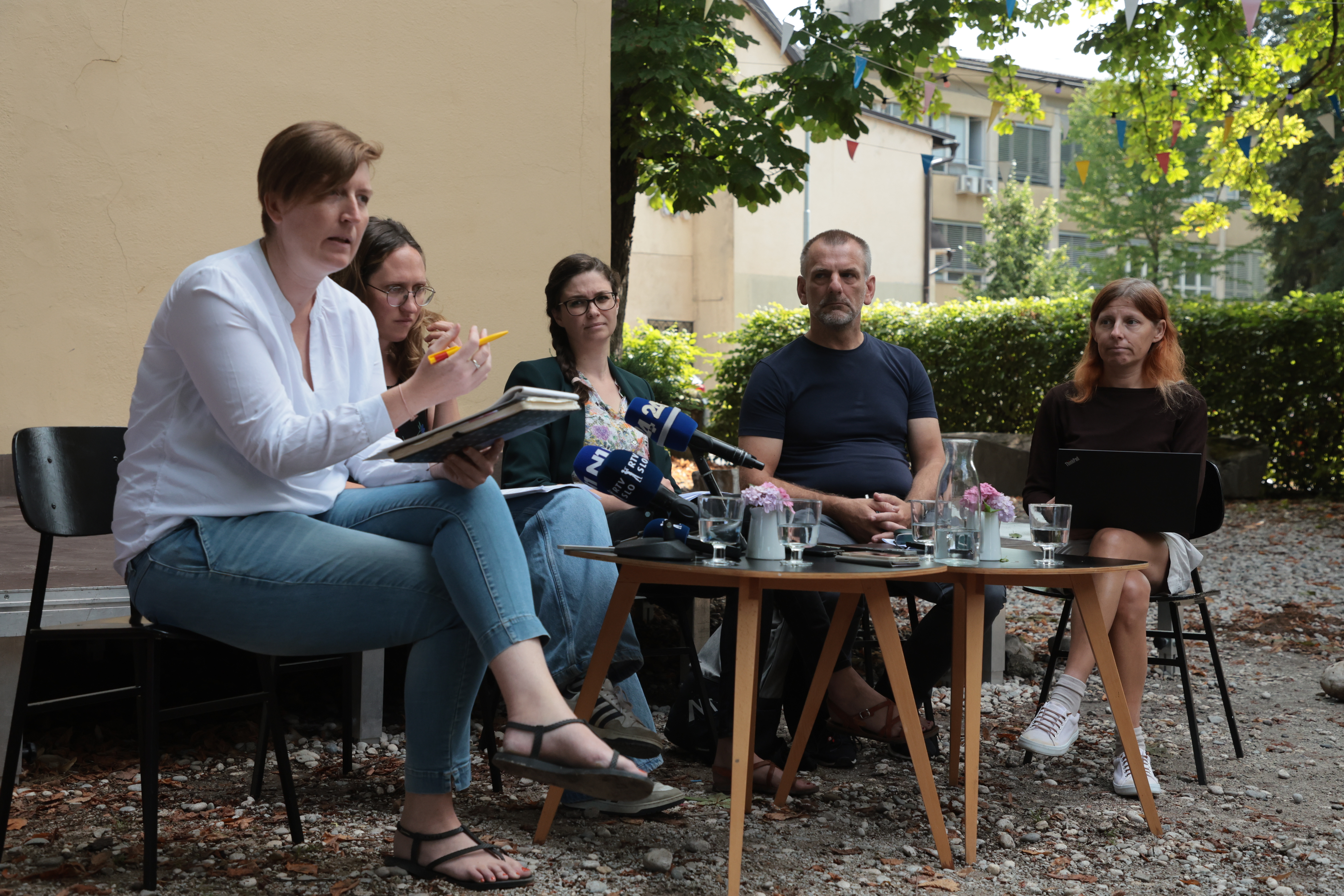 Predstavniki skupine nevladnih organizacij