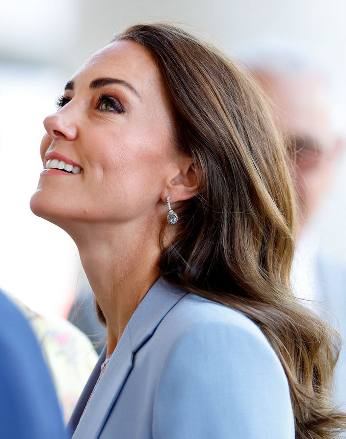 1657723825-Kate-Middleton3.png