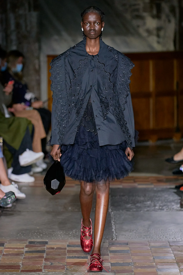1658329905-Simone-Rocha.png