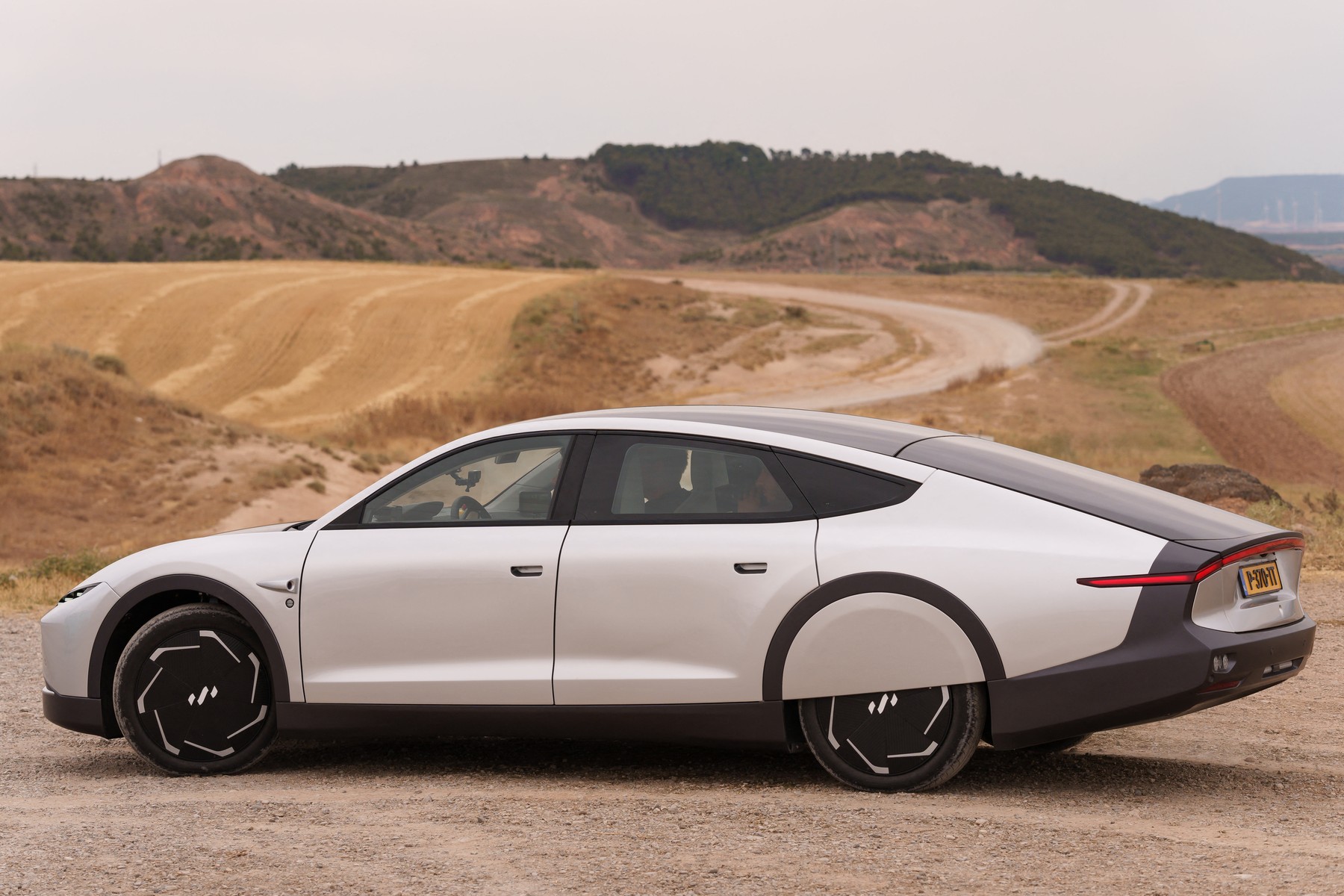 električni avtomobil, Lightyear 0, sončne celice