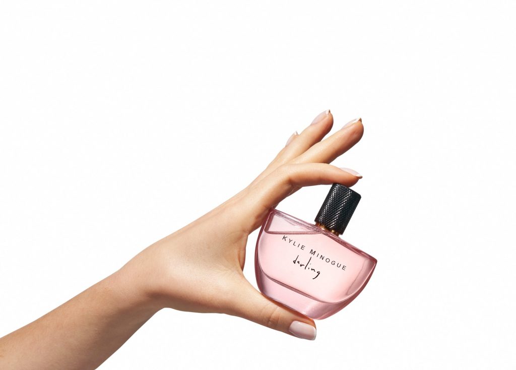 1659704183-kylie-minogue-parfum-2-1024x734.jpg