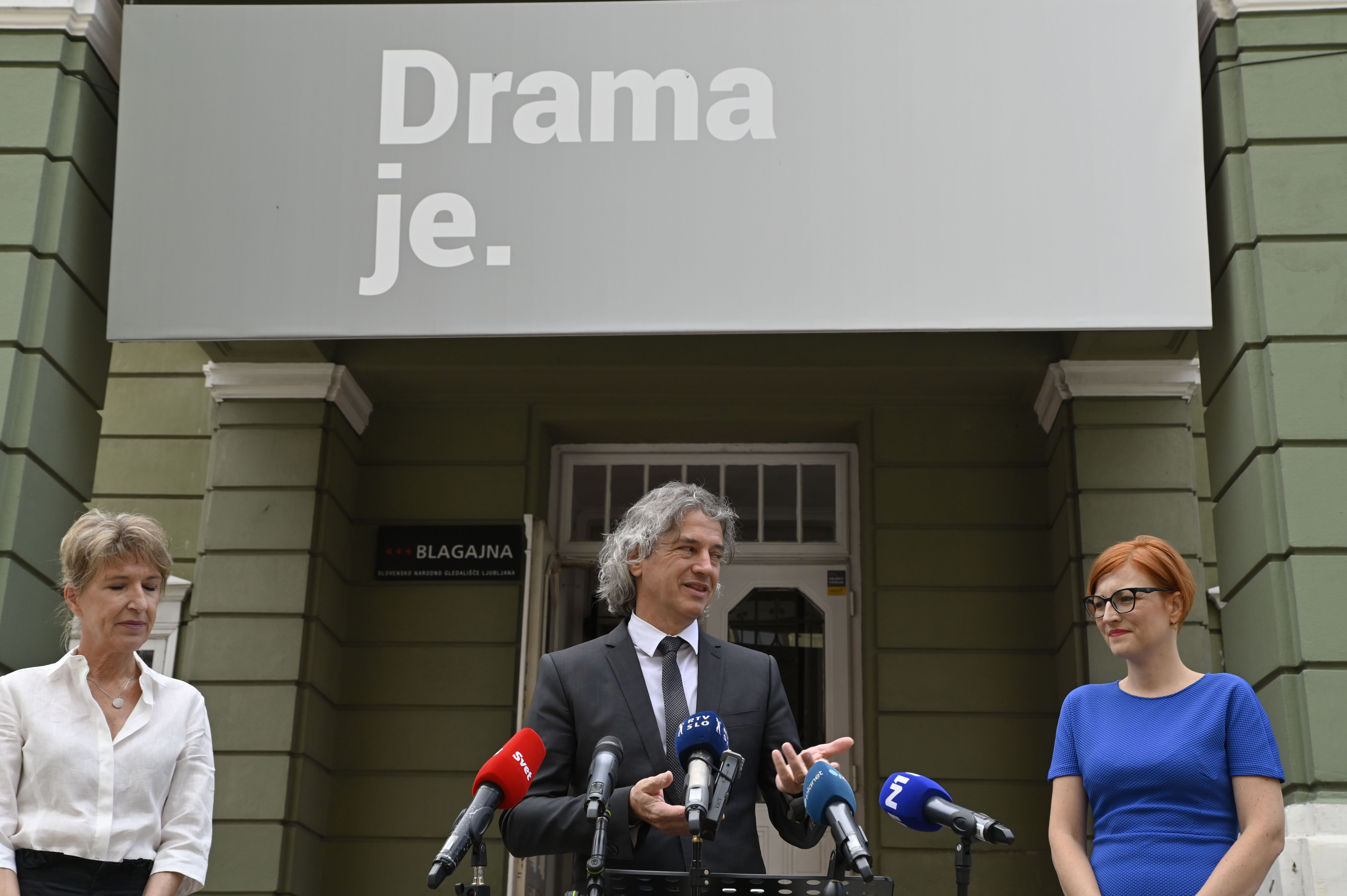 Robert Golob, Asta Vrečko, Vesna Jurca Tadel, Drama