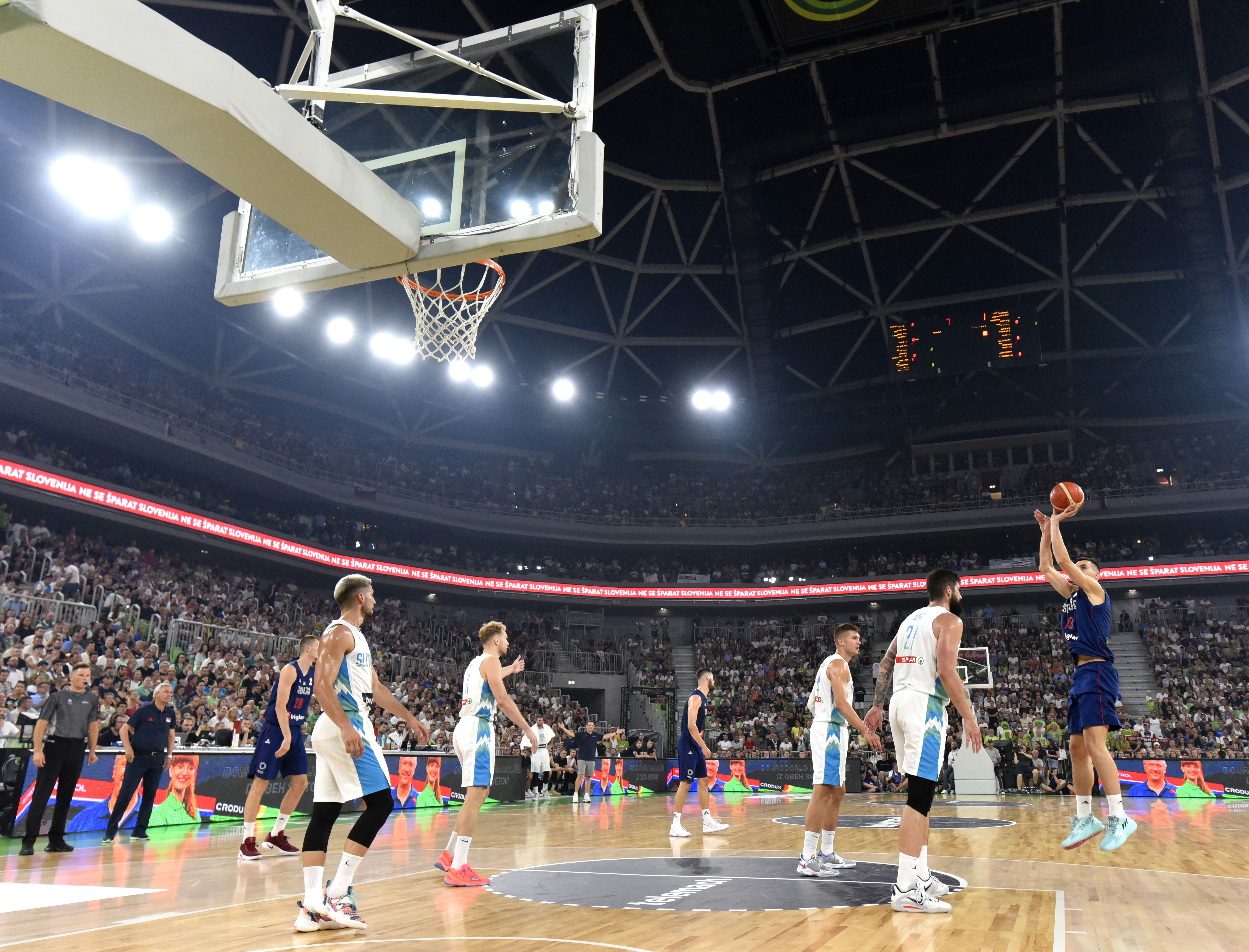 navijači, košarka, Slovenija, Srbija, Stožice