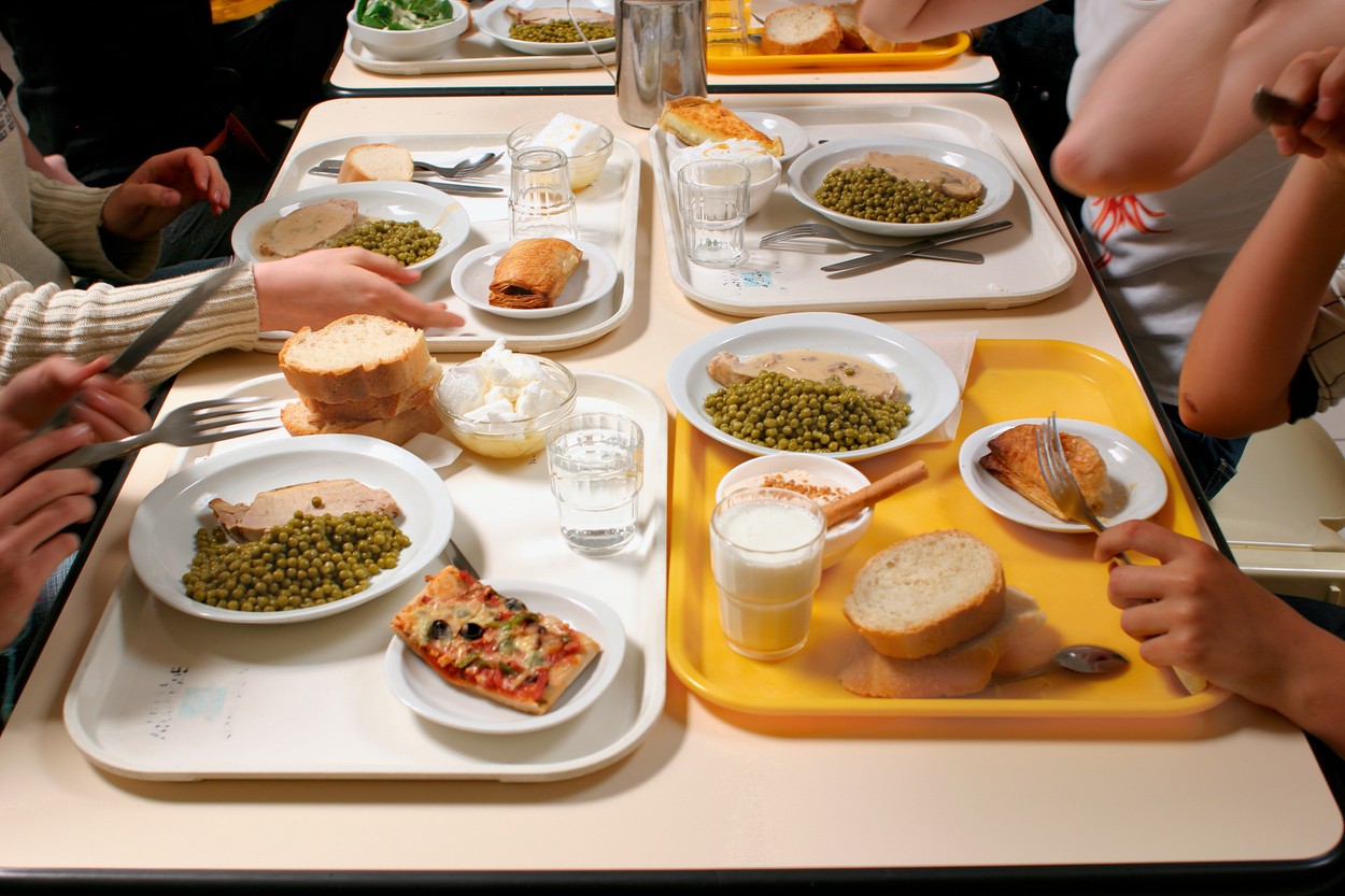 hrana, prehrana,, šola, učenci, brezplačna hrana