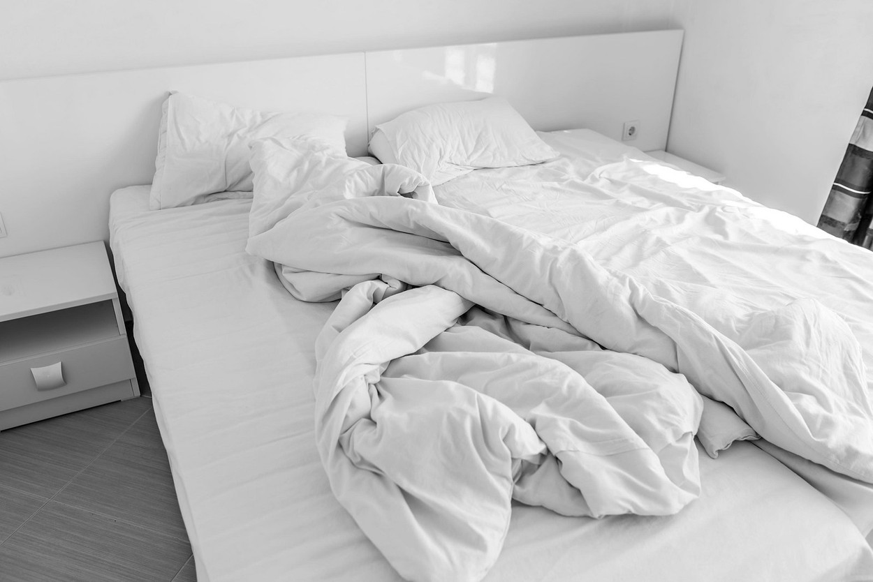 postelja, spanje, spalnica