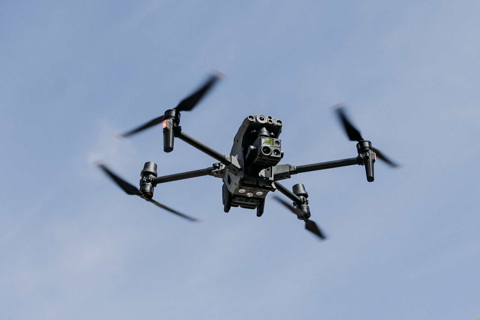 Brezpilotni letalnik DJI Matrice 30T