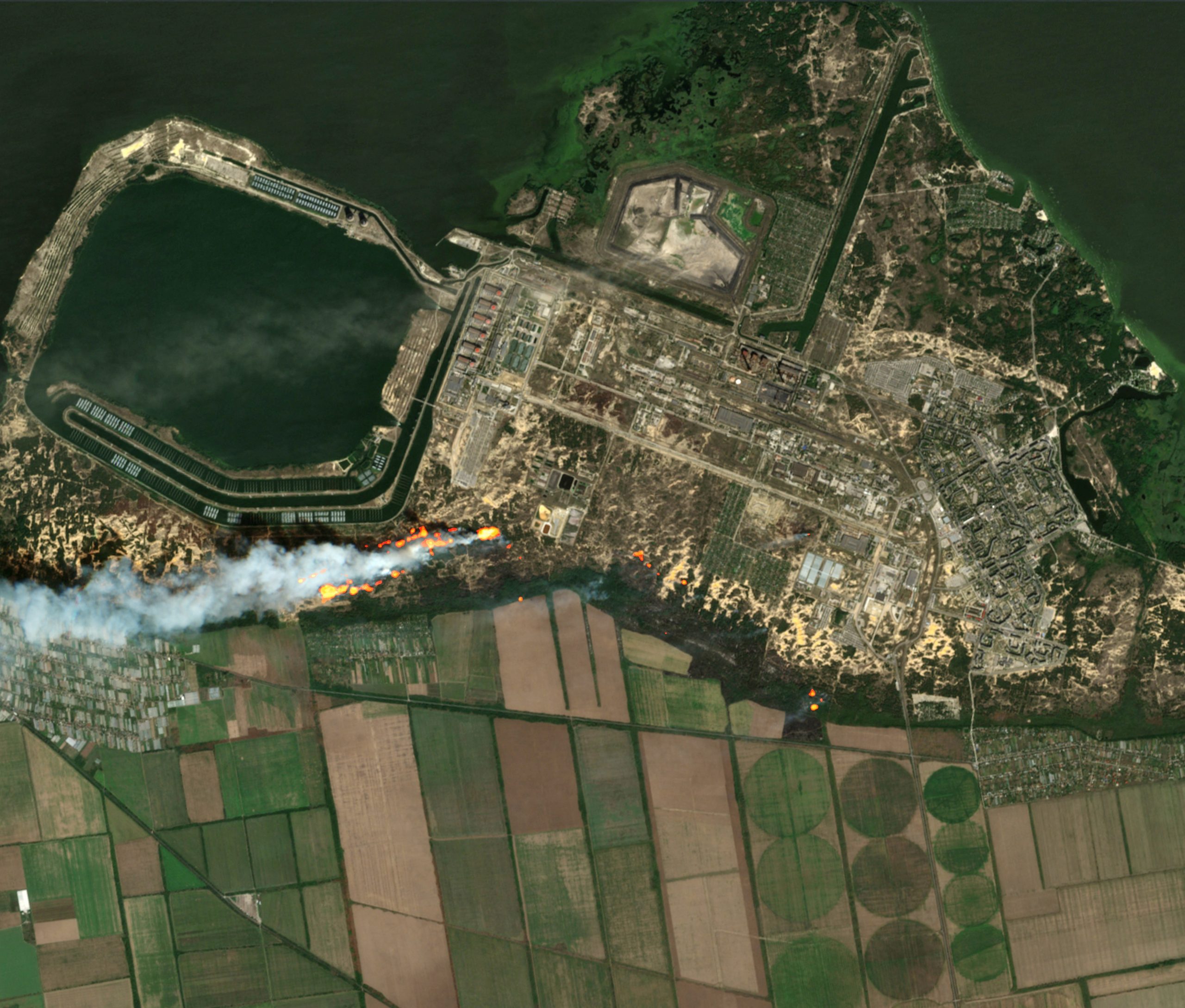 1661492080-2022-08-25T152435Z_1727204029_RC2K3W99PNLE_RTRMADP_3_UKRAINE-CRISIS-ZAPORIZHZHIA-NUCLEAR-scaled.jpg