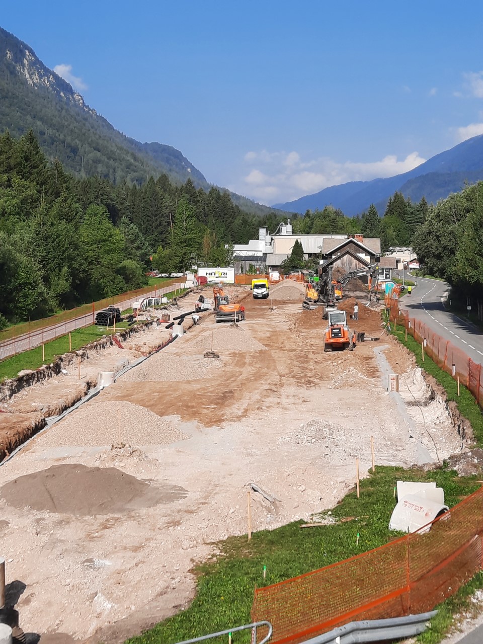 thumbnail_2022_parking_PR_Vrata1