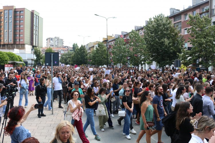 priština protesti