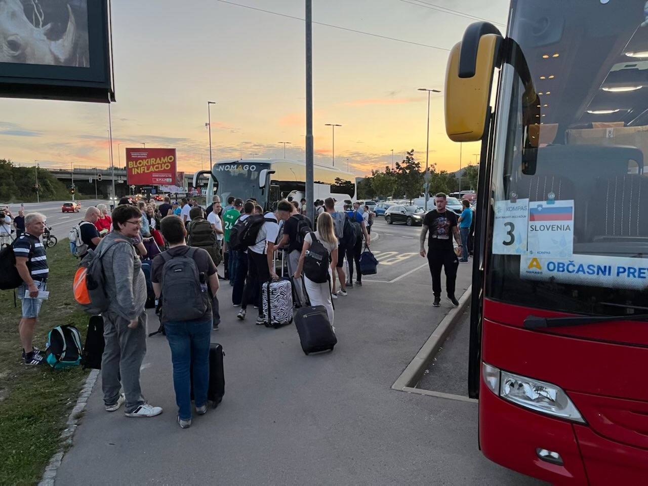 navijači na poti v Köln