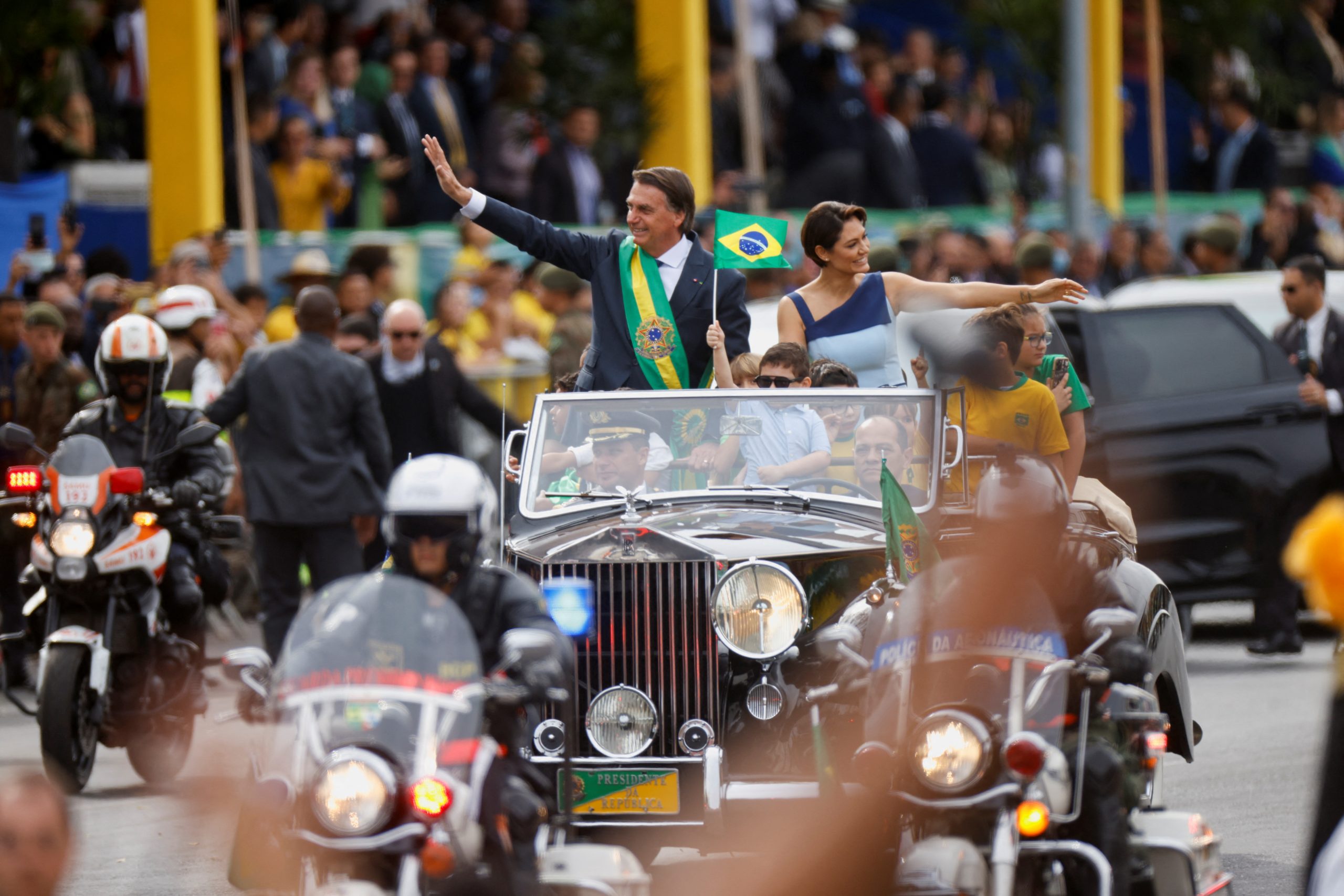 1662576003-Jair-Bolsonaro-2-scaled.jpg