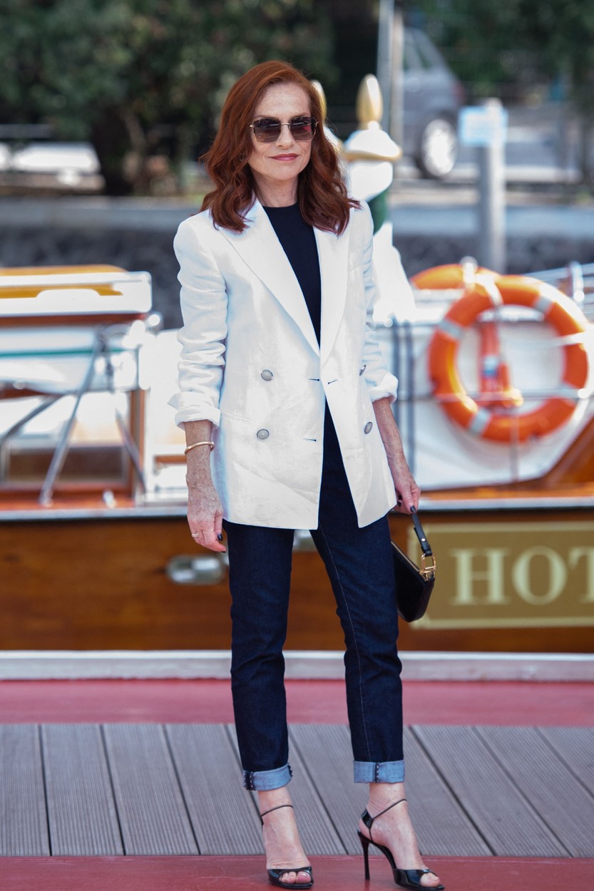 1662645595-Isabelle-Huppert.jpg