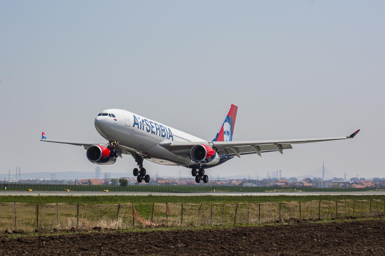 air serbia, letalo, pristajanje
