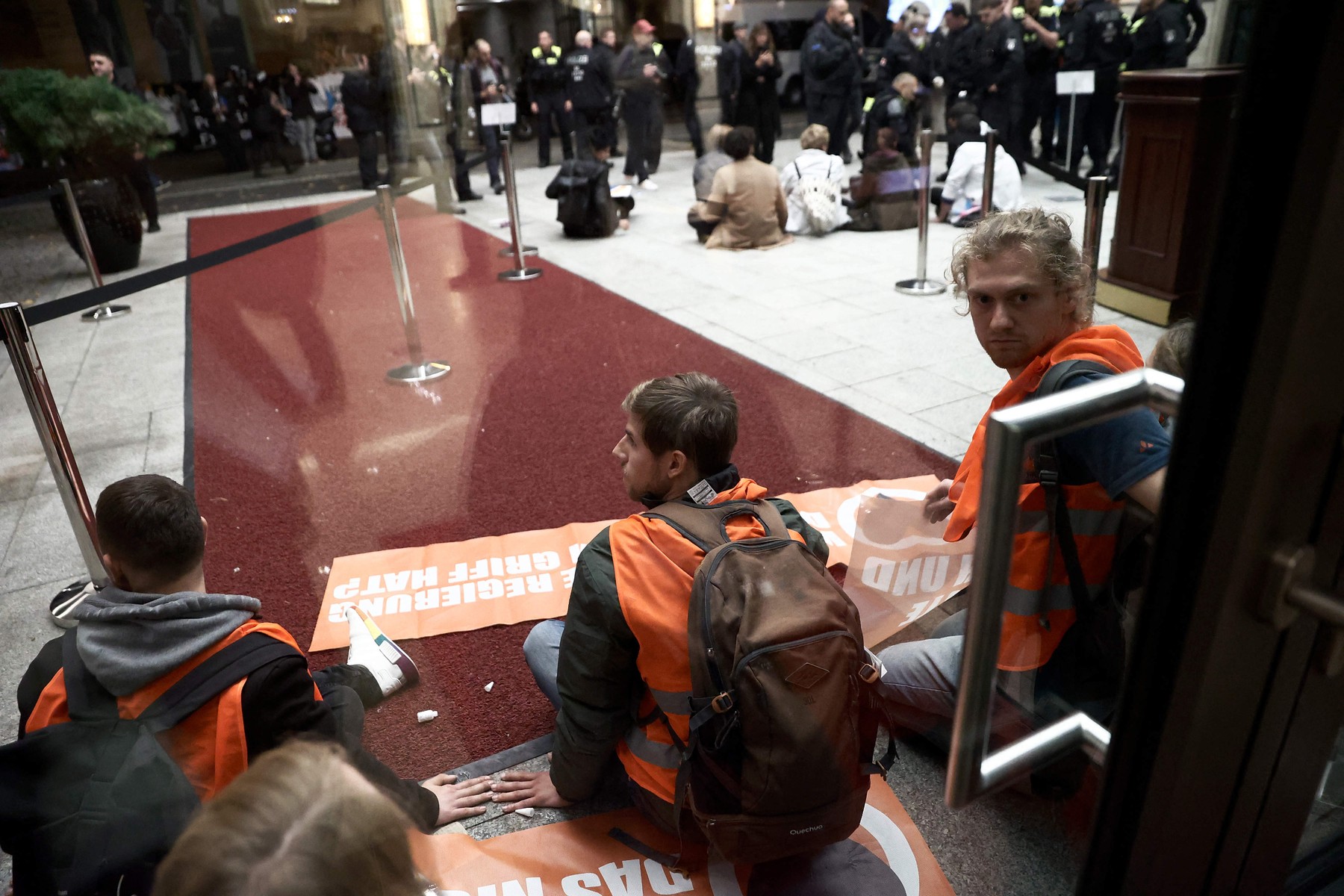 Scientist Rebellion, protest