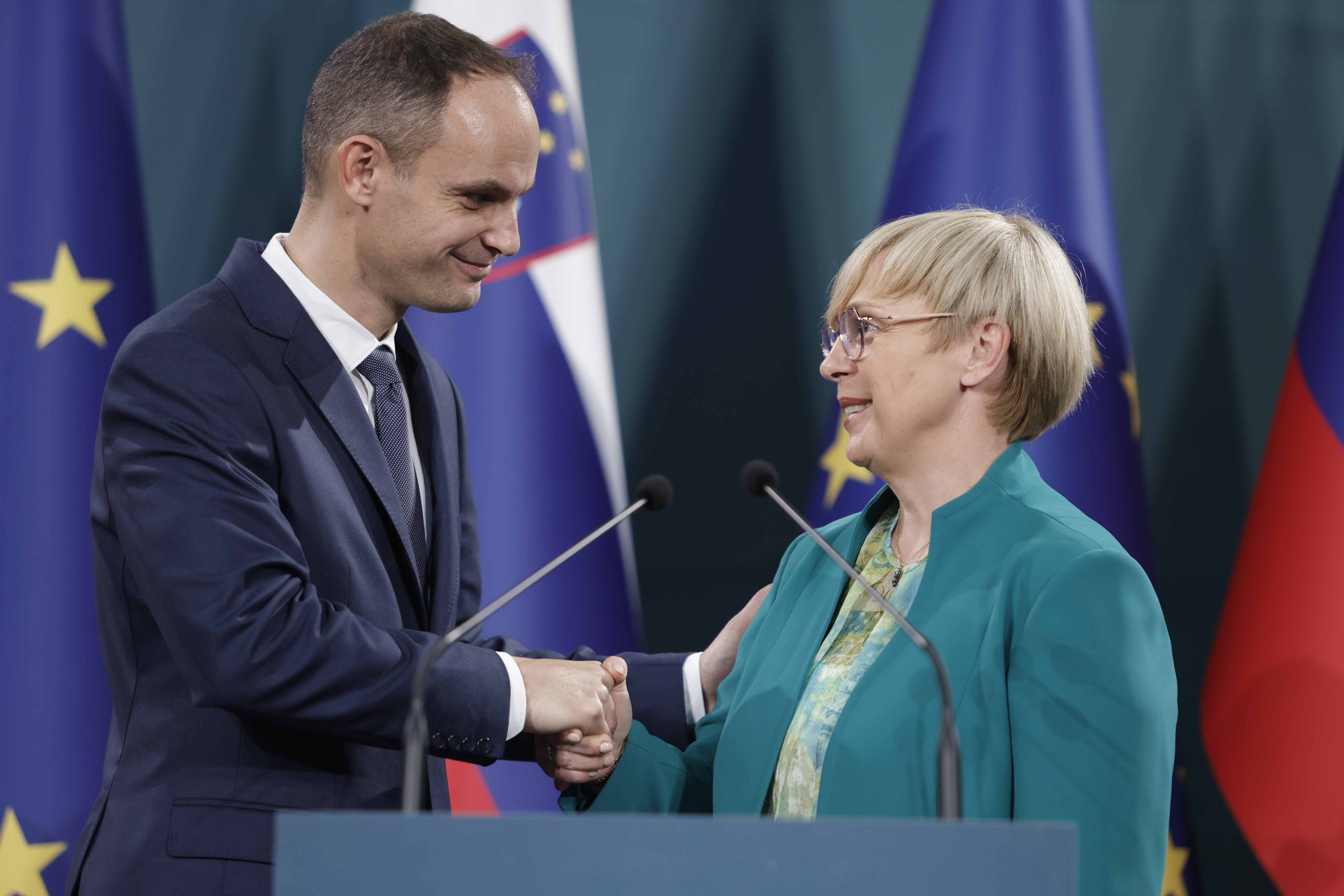 Nataša Pirc Musar, Anže Logar