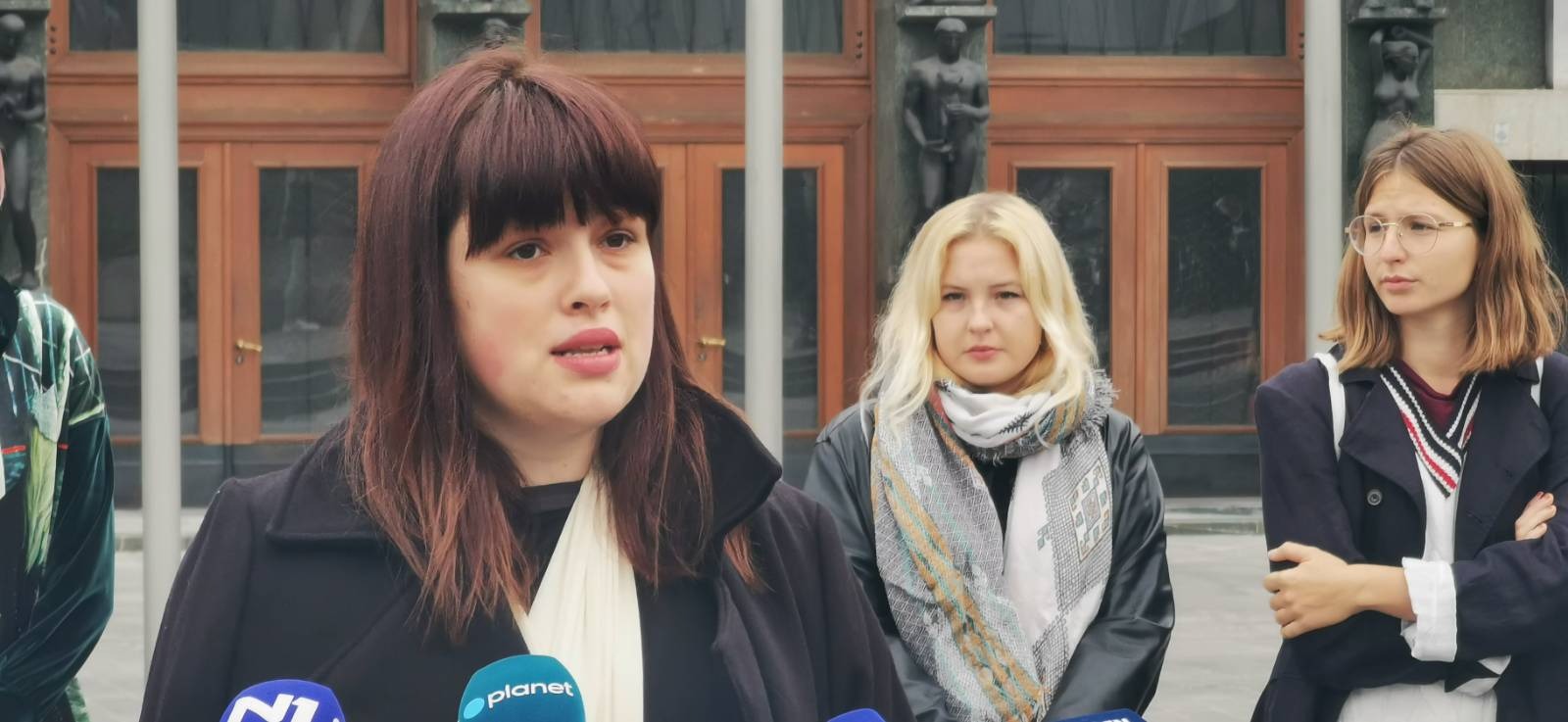 Nika Kovač, 8. marec