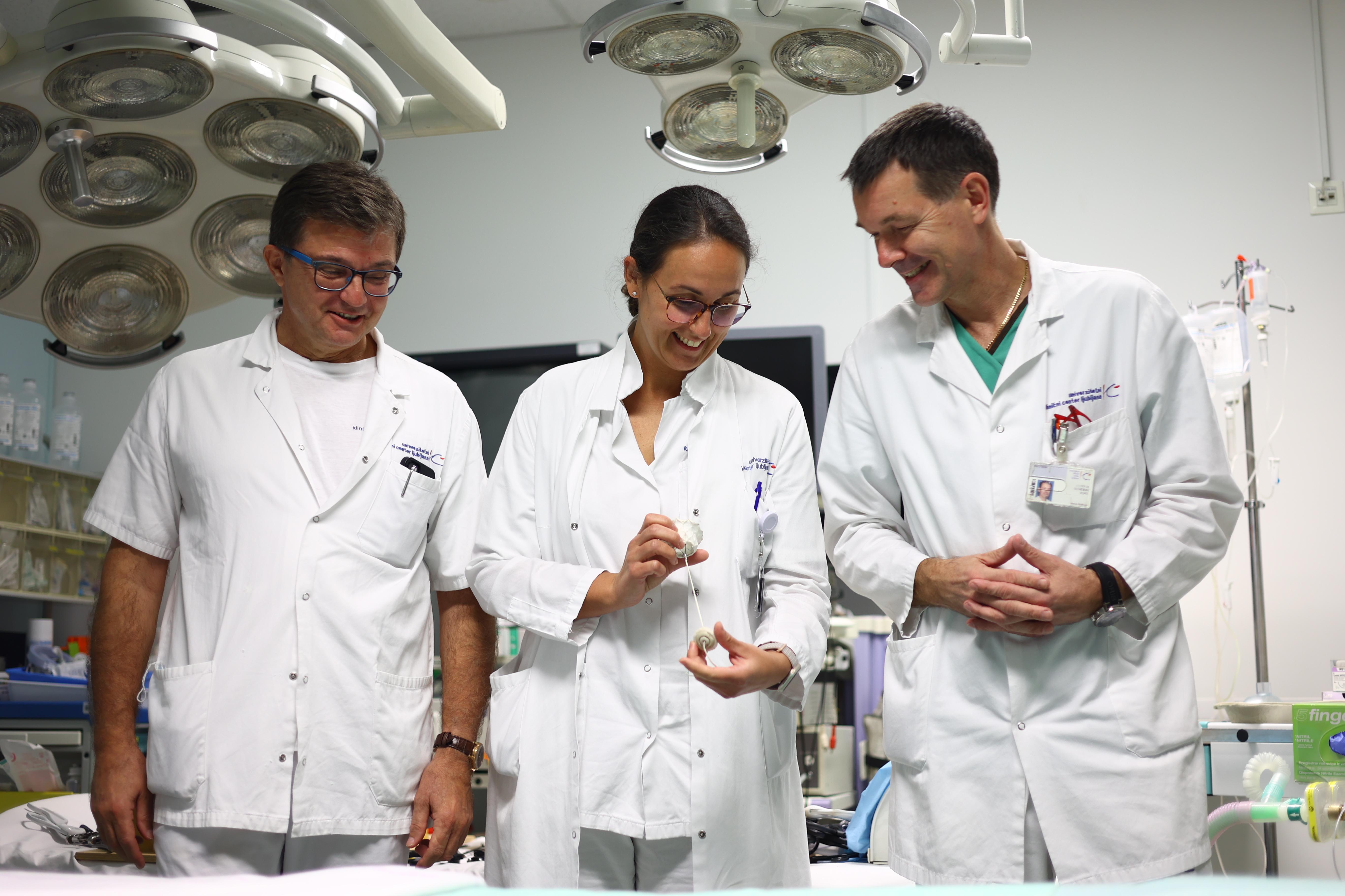 Predstavitev nove metode vstavljanja srène zaklopke