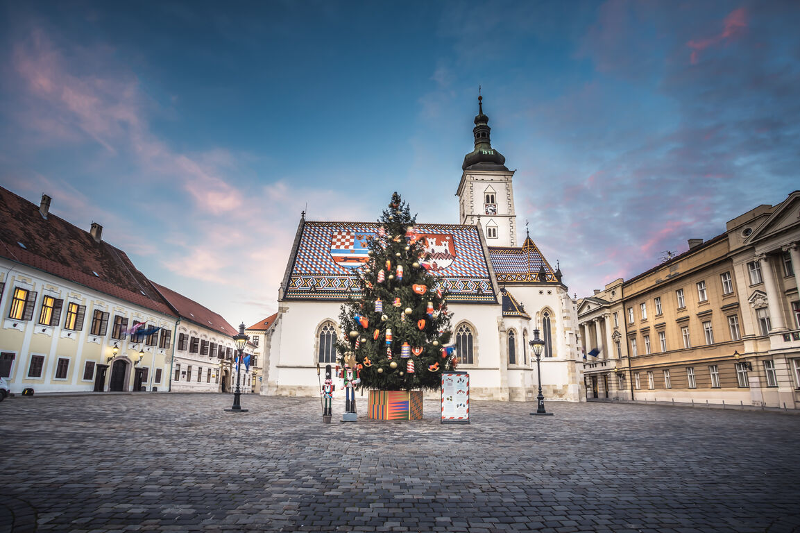 1667569078-preview_advent-in-zagreb-2019-2-j-duval-5e205c33aed2b.jpg