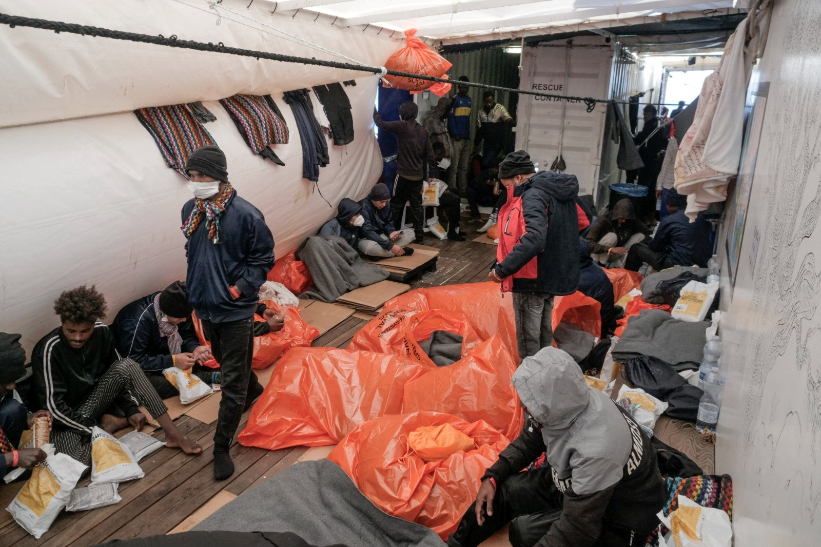 Ocean Viking, prebežniki, migranti