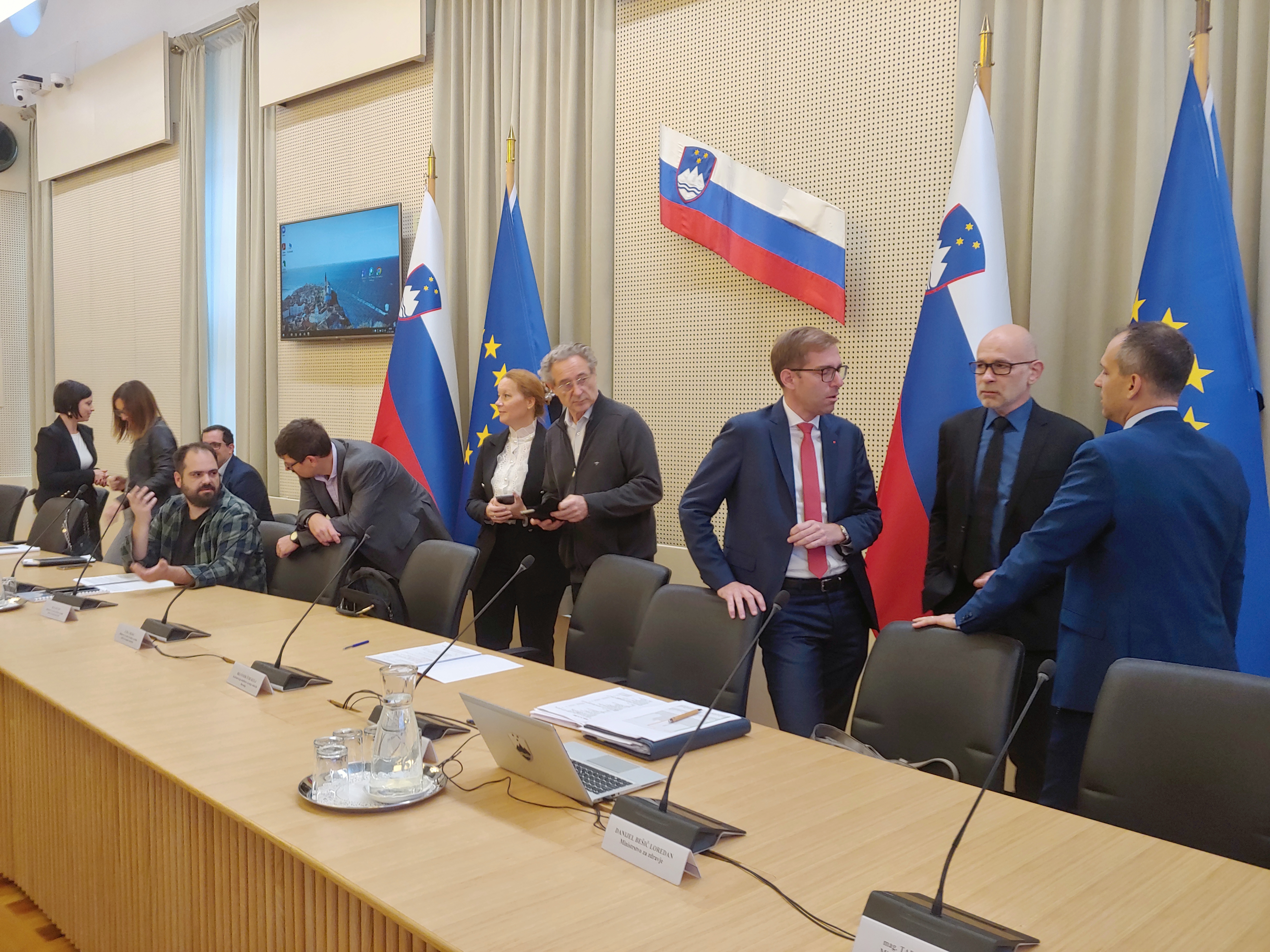 ESS, ekonomsko socialni svet, minialna plača, sindikati, vlada